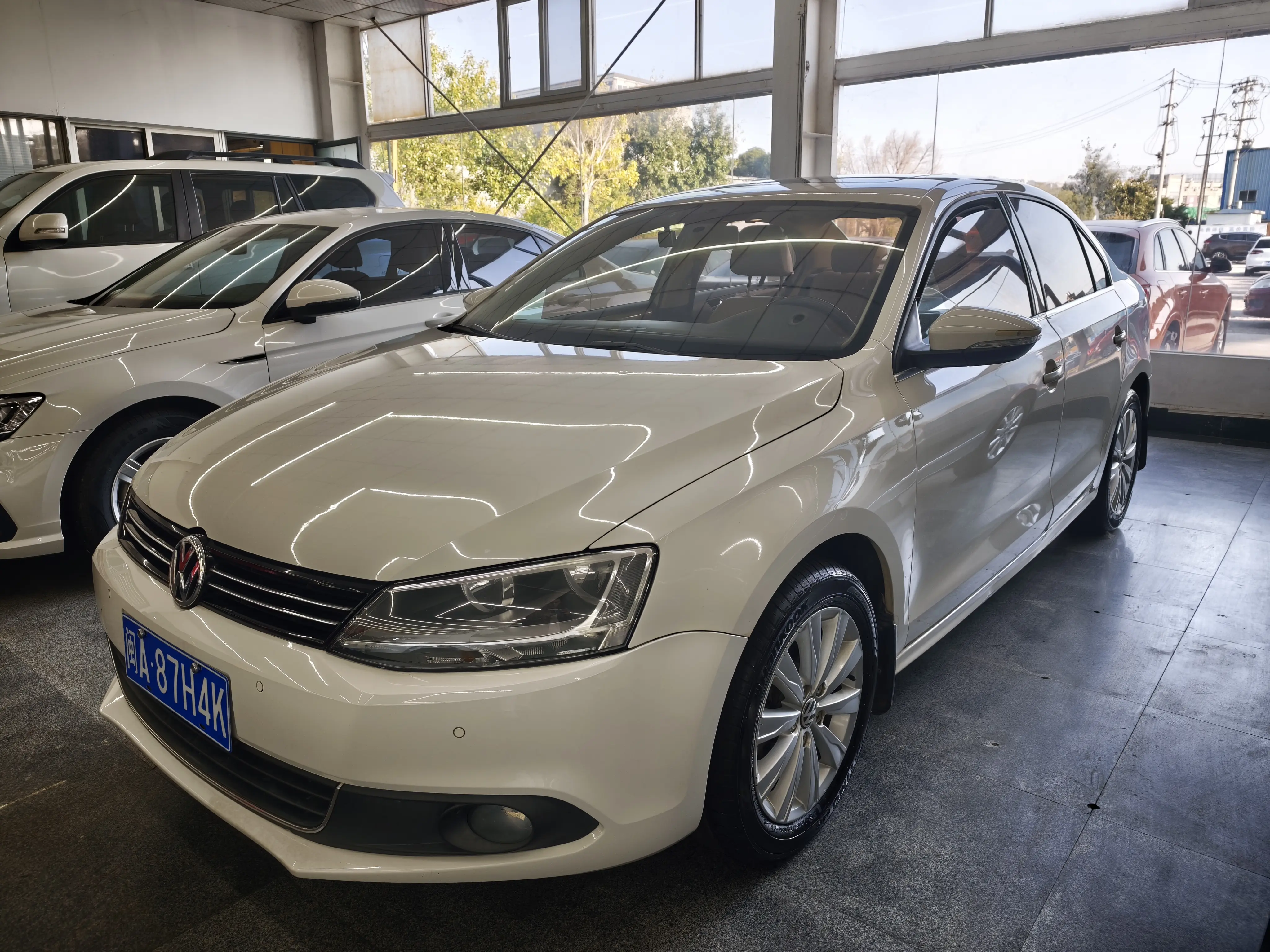 Volkswagen Sagitar  из Китая