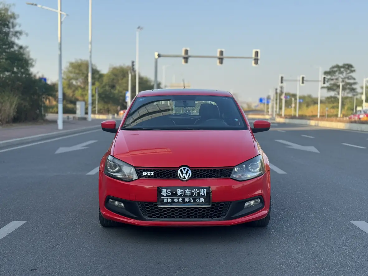 Volkswagen Polo  из Китая