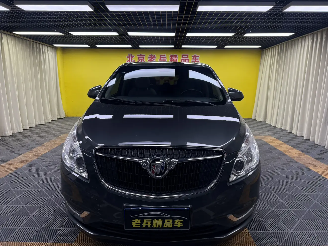 Buick GL8  из Китая