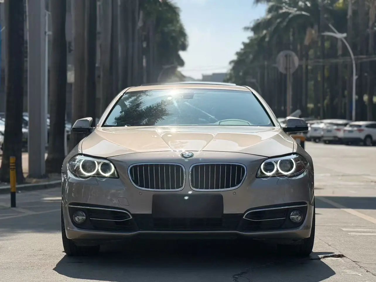 BMW 5 Series  из Китая