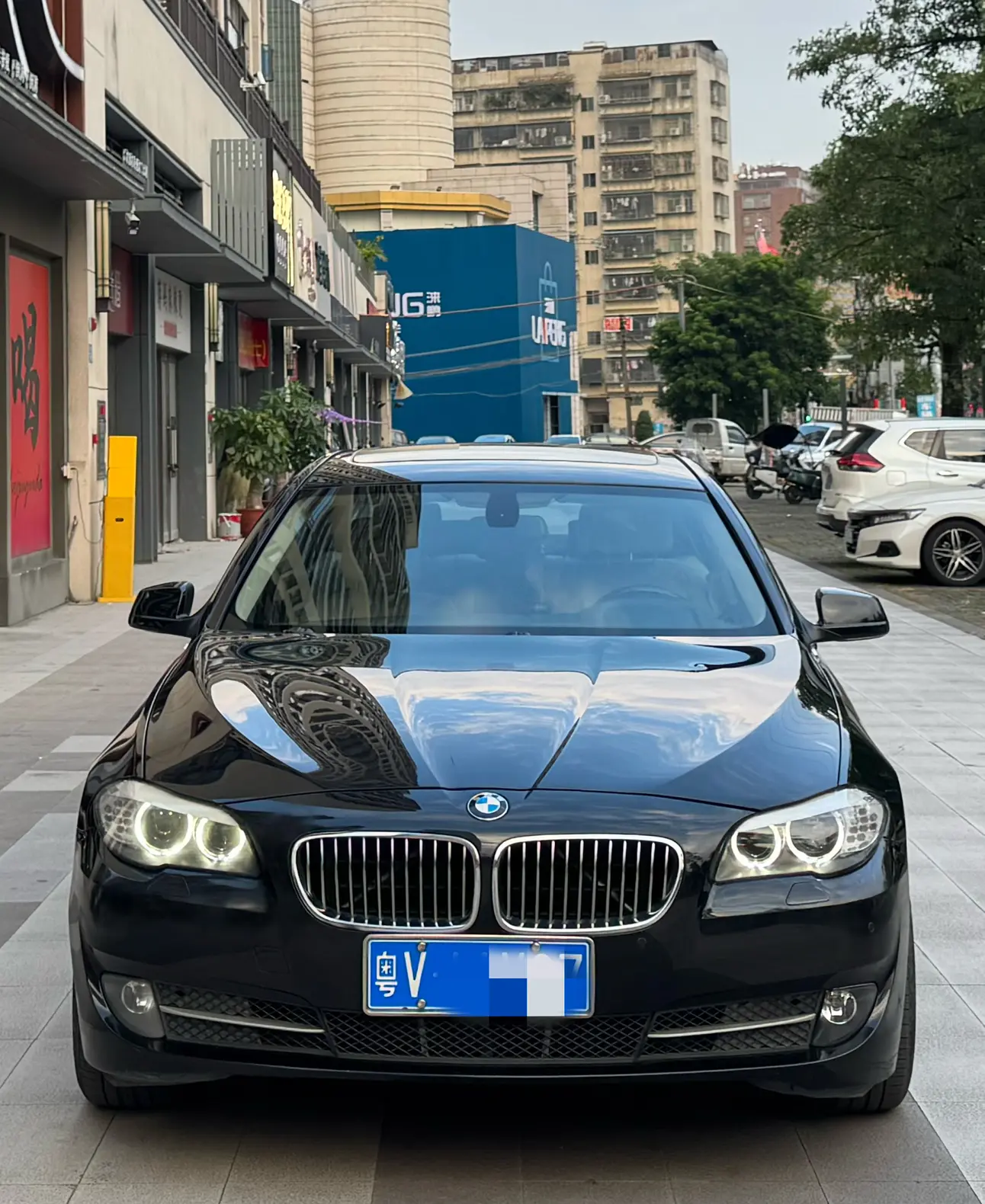 BMW 5 Series  из Китая