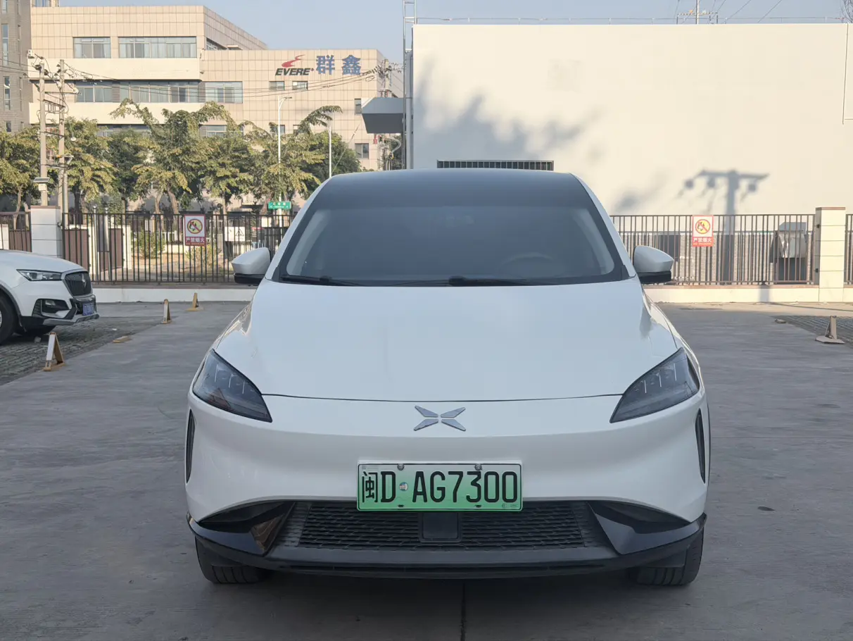 Xpeng G3  из Китая