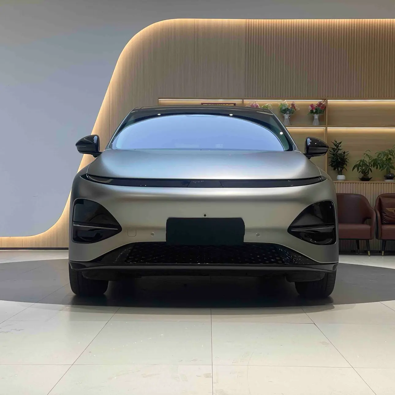 Xpeng G6  из Китая