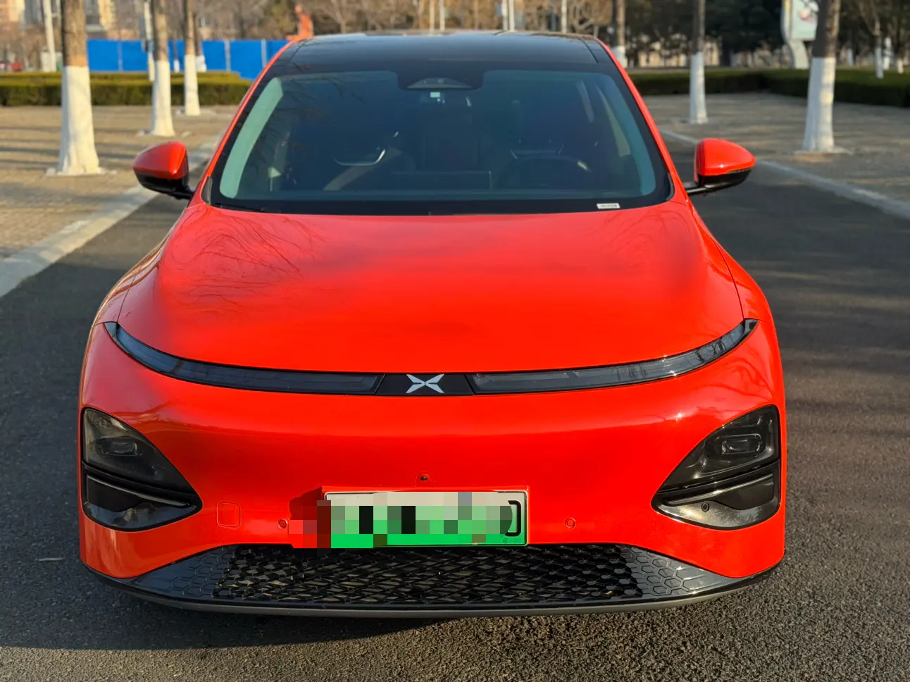 Xpeng G6  из Китая