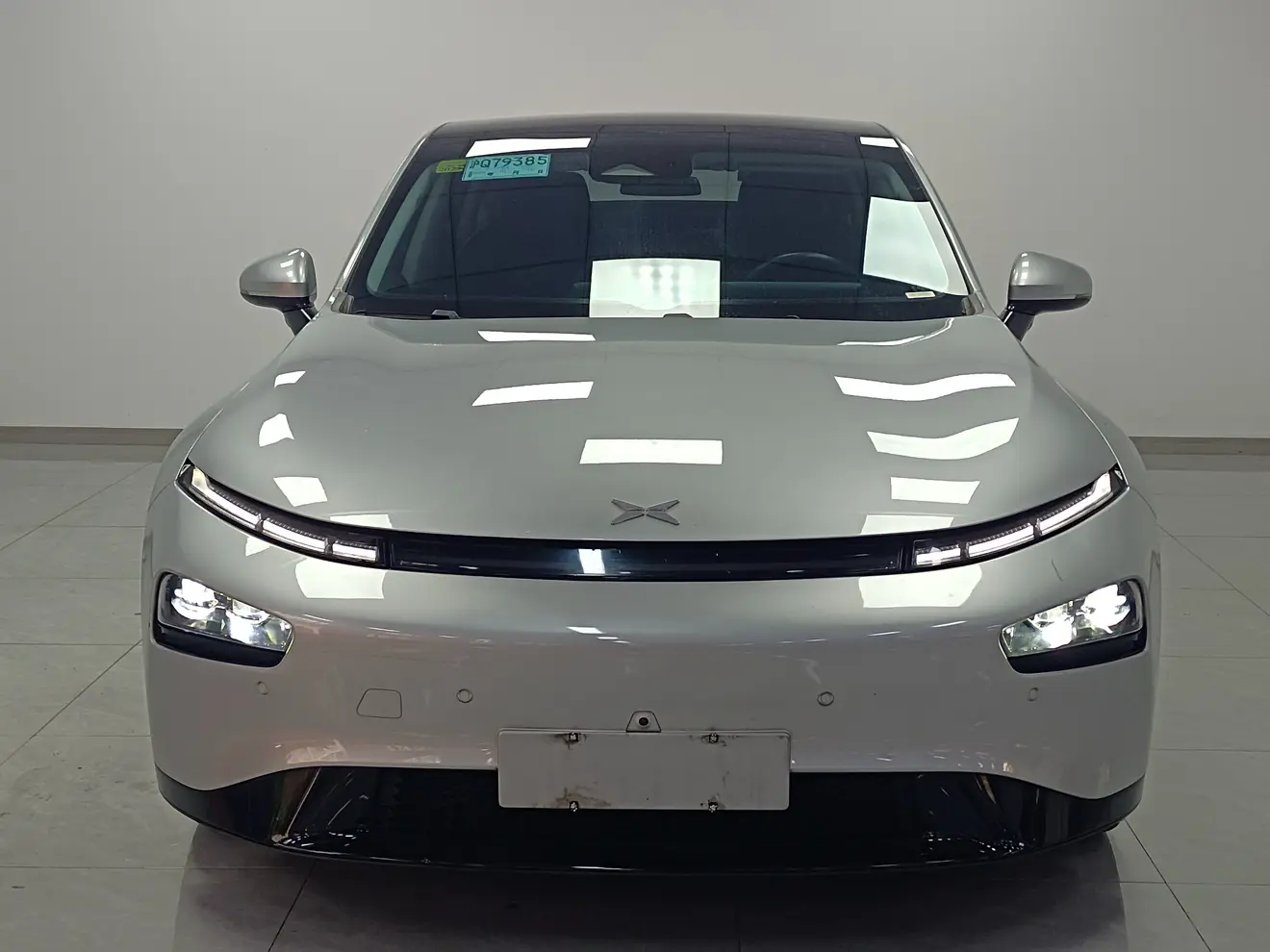 Xpeng P7  из Китая