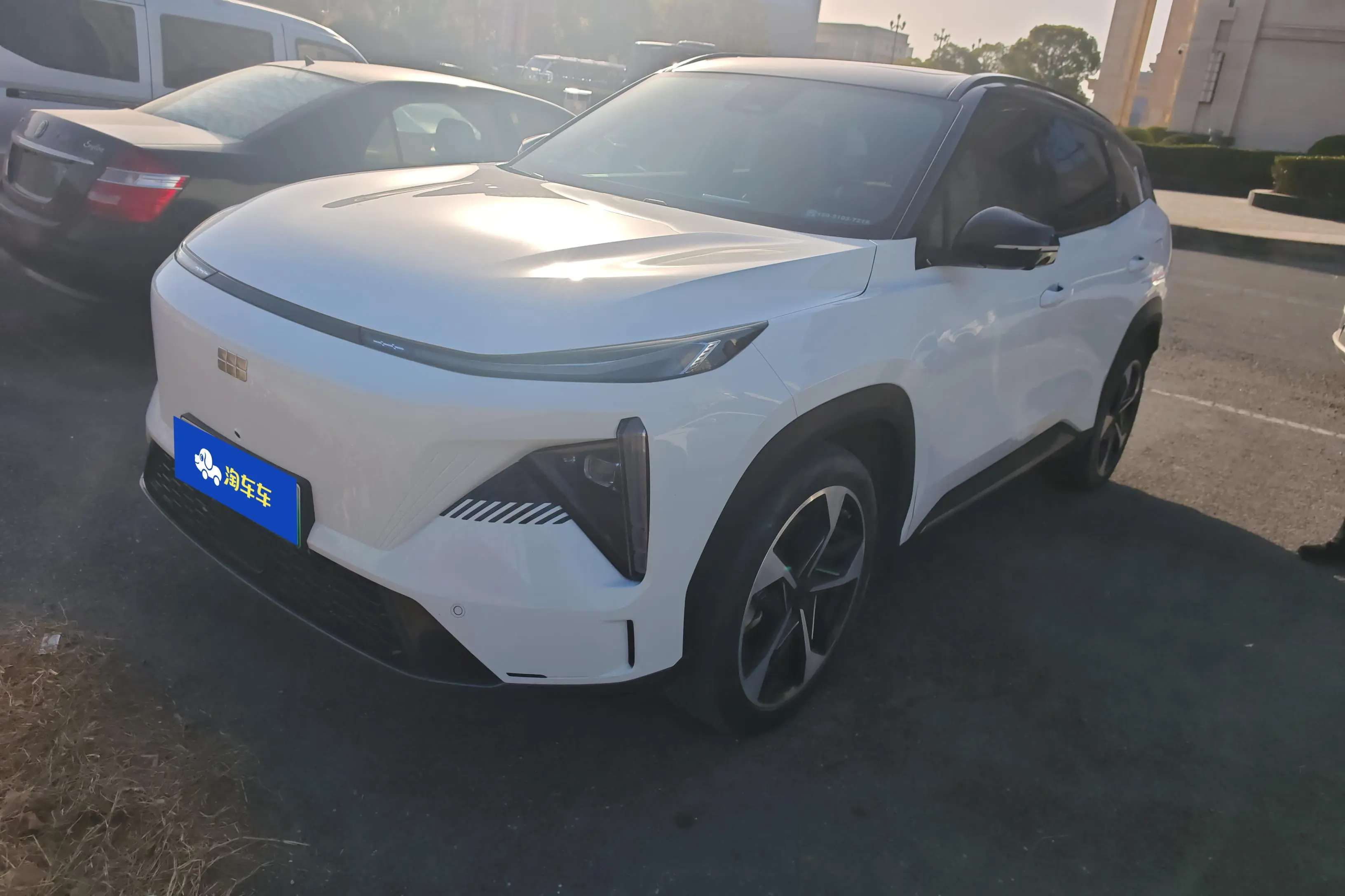 Geely Galaxy L7  из Китая