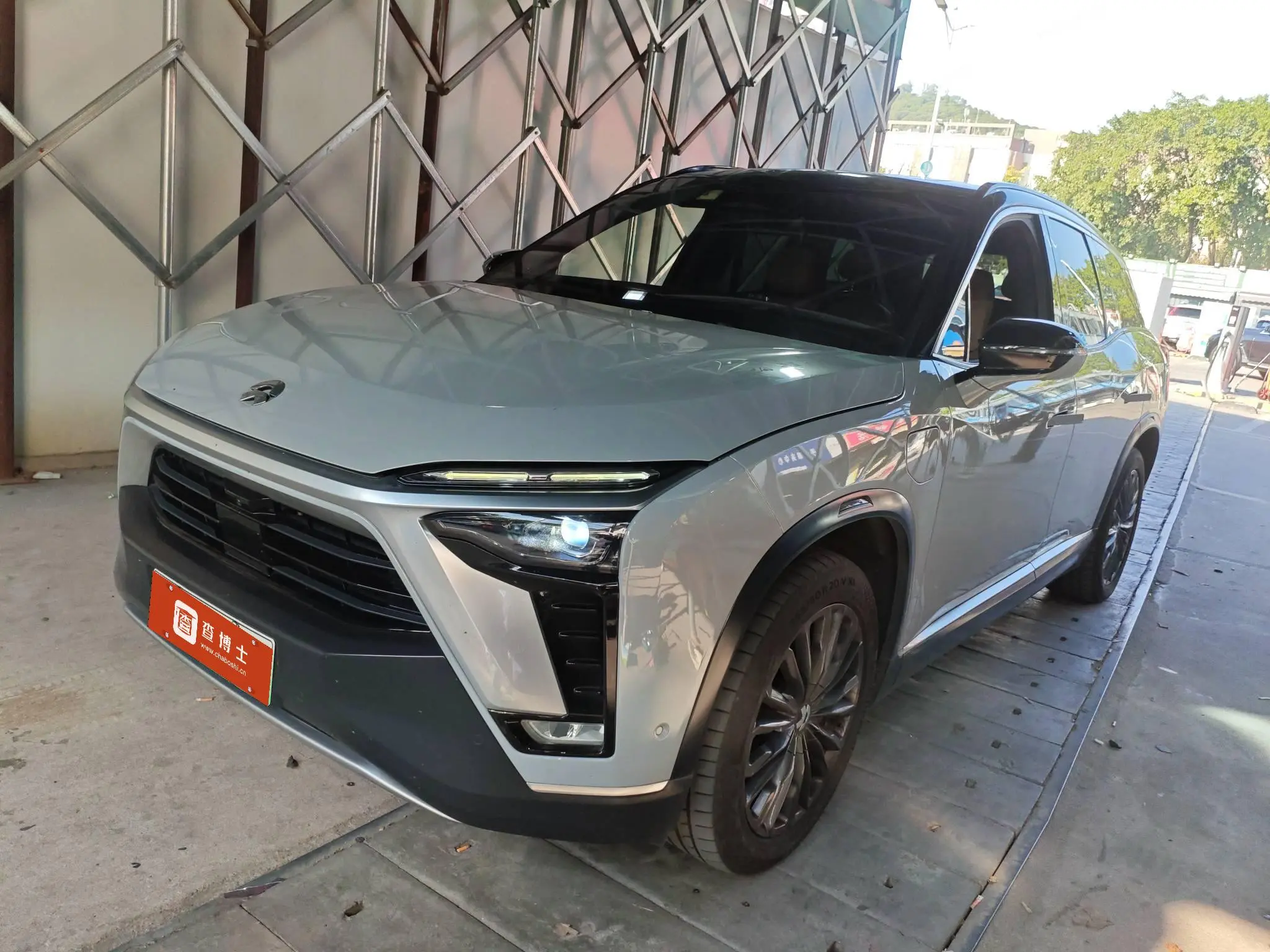 NIO ES8  из Китая