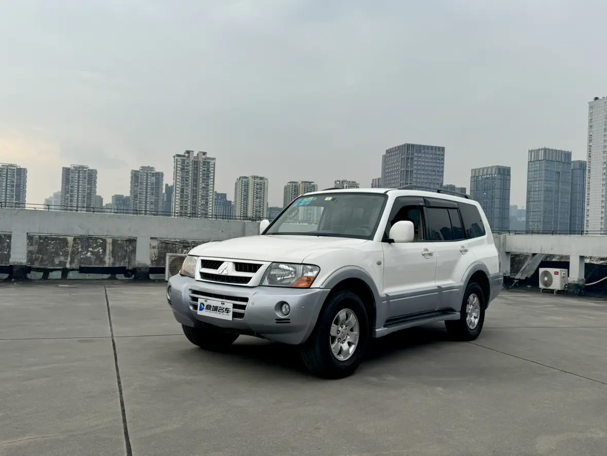 Mitsubishi Pajero  из Китая