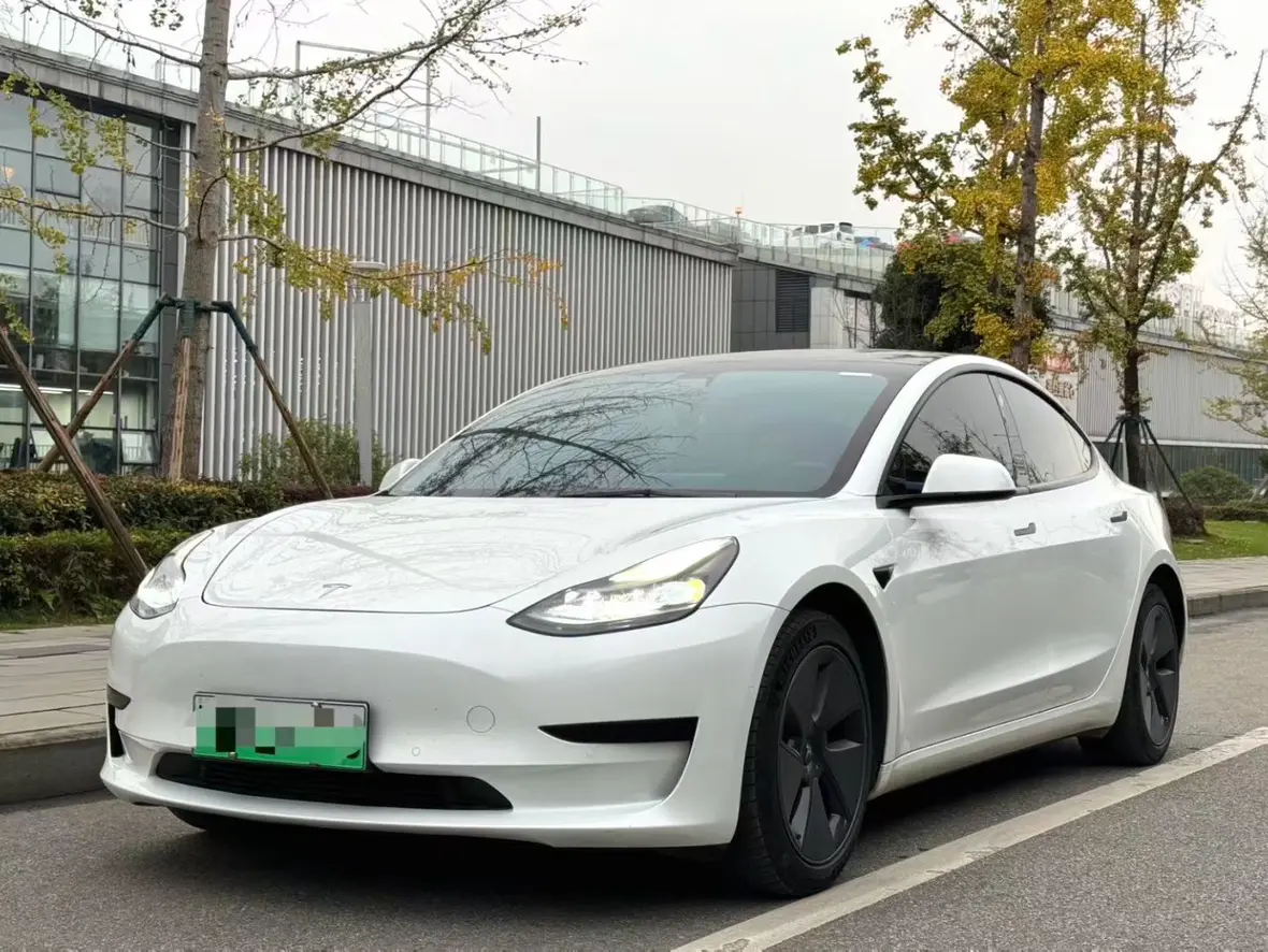 Tesla Model 3  из Китая