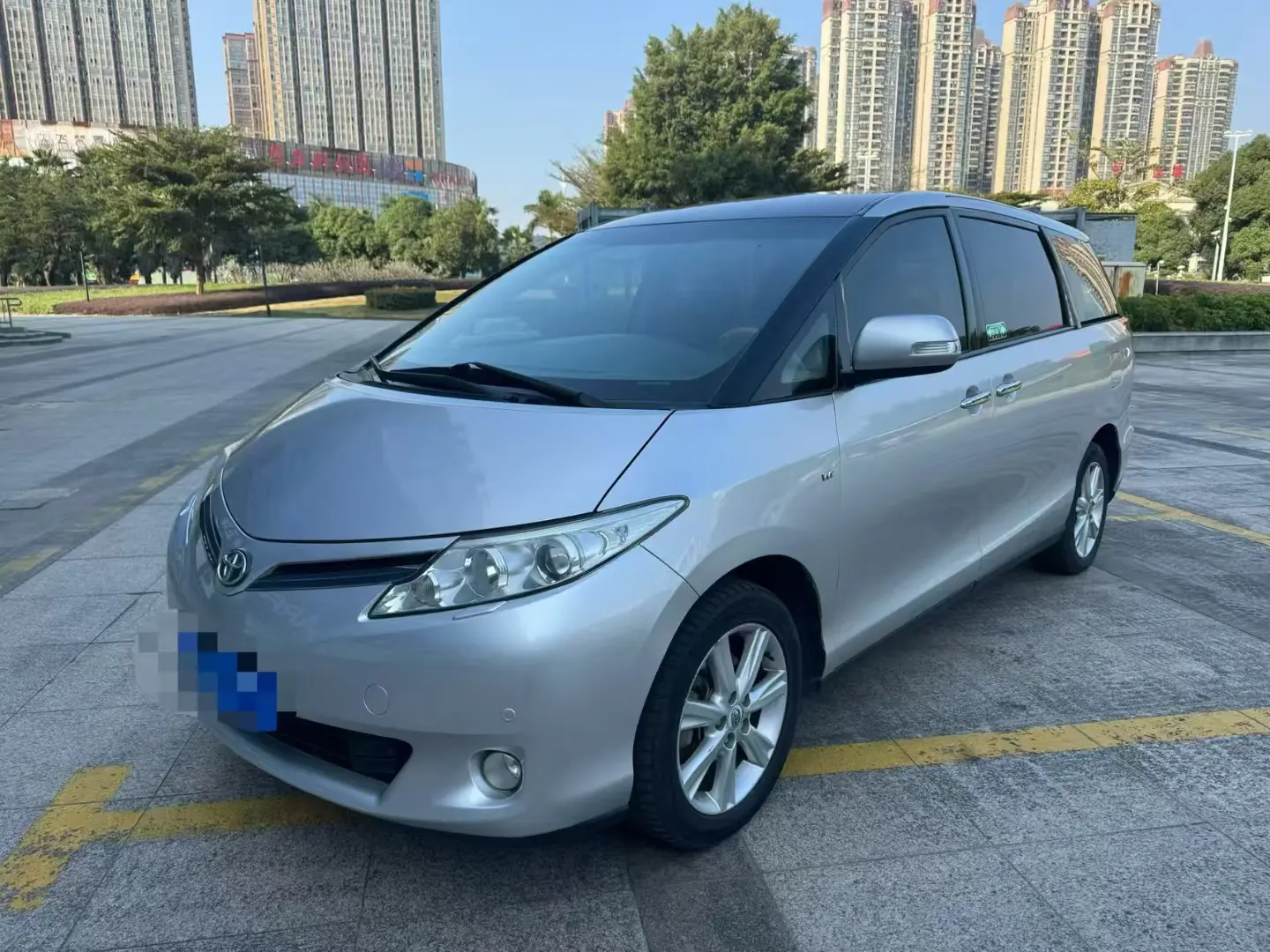 Toyota Previa  из Китая