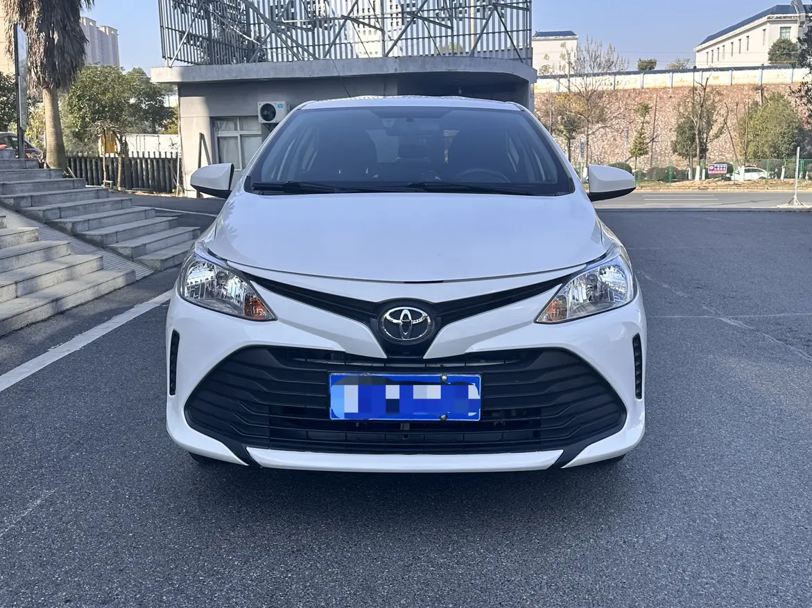 Toyota Vios  из Китая