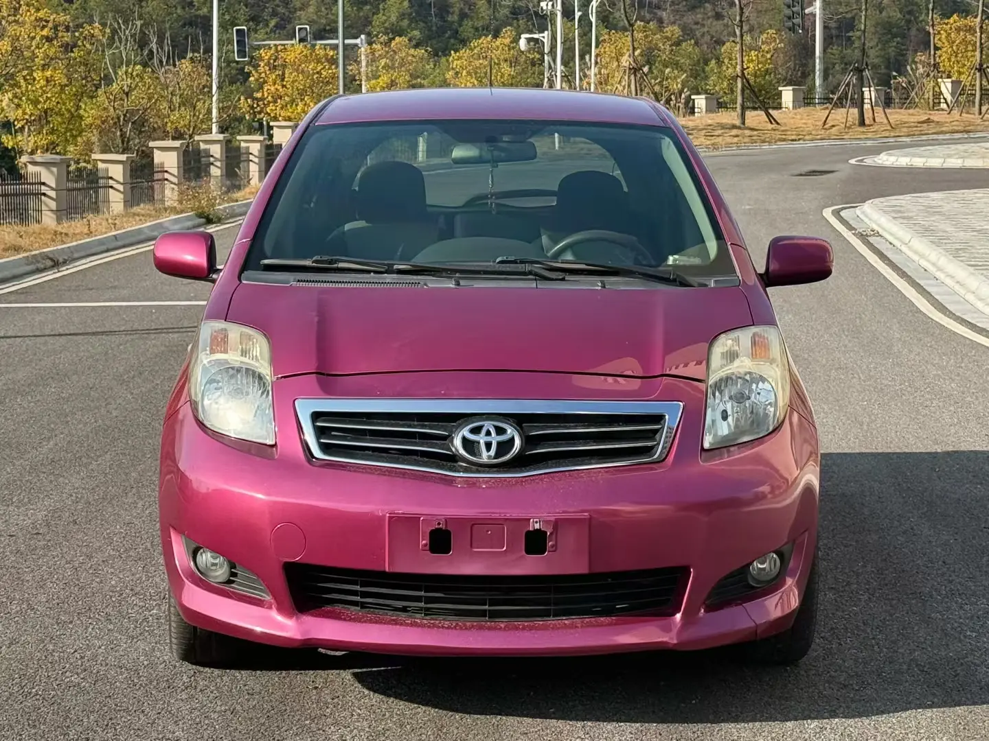 Toyota Yaris  из Китая