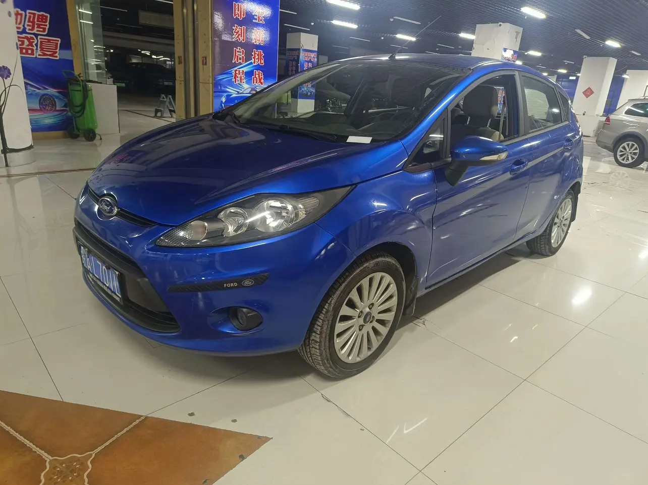 Ford Carnival  из Китая