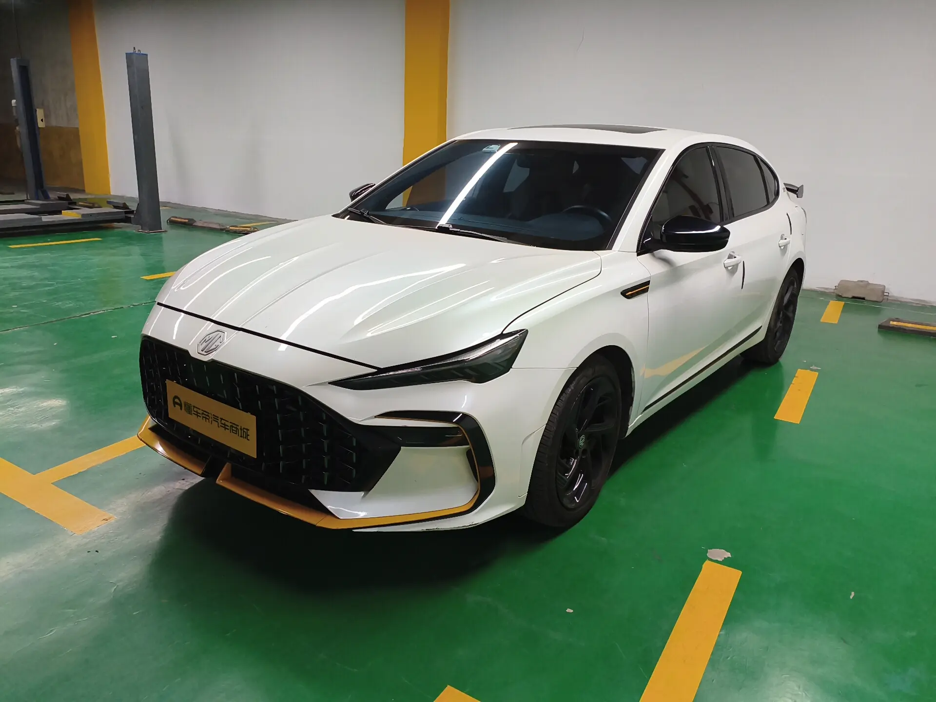 MG 6  из Китая