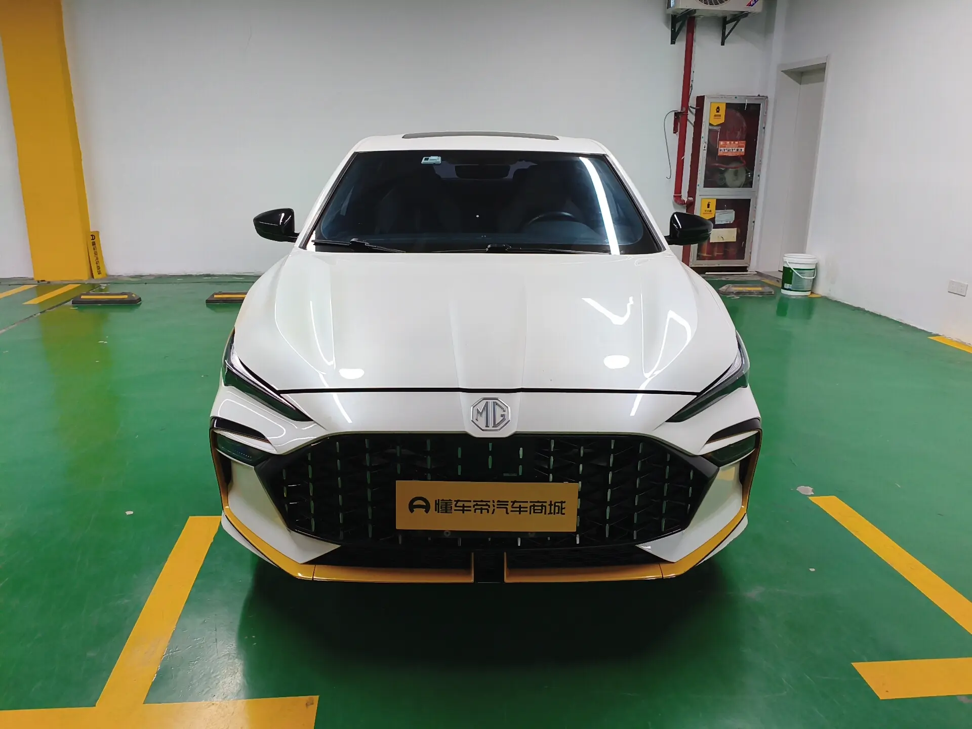 MG 6  из Китая