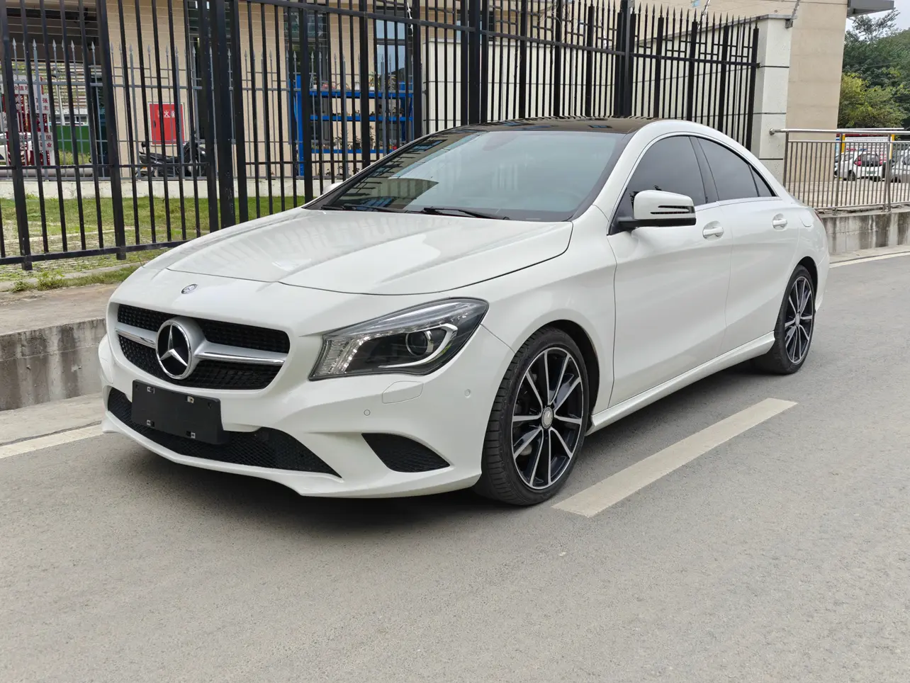 Mercedes-Benz Mercedes CLA  из Китая
