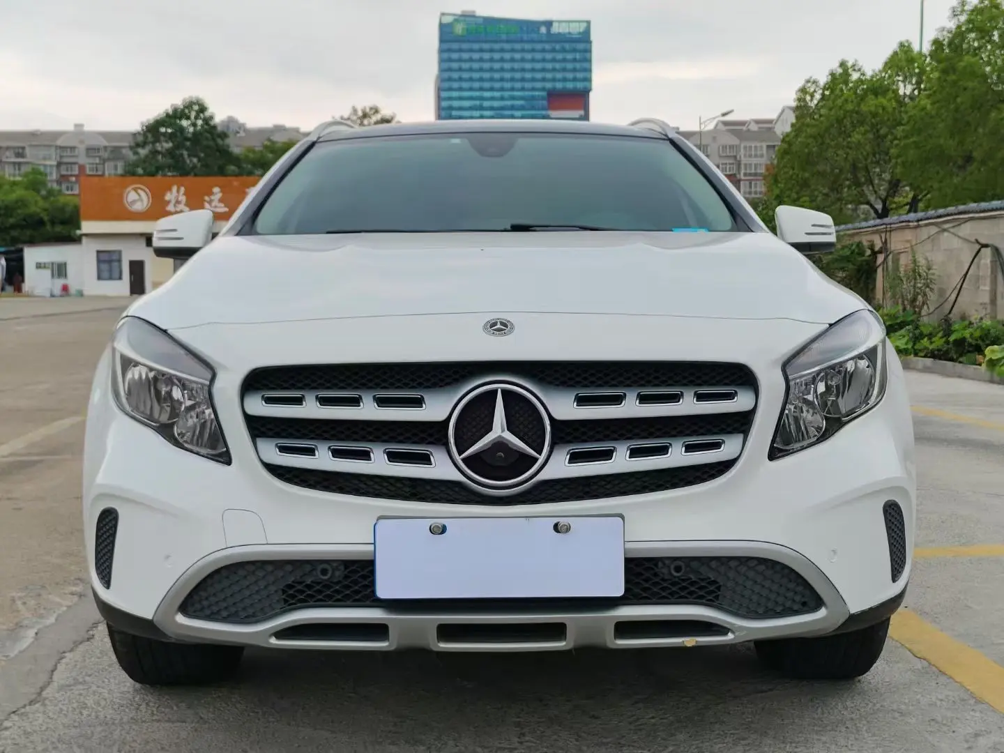 Mercedes-Benz GLA  из Китая