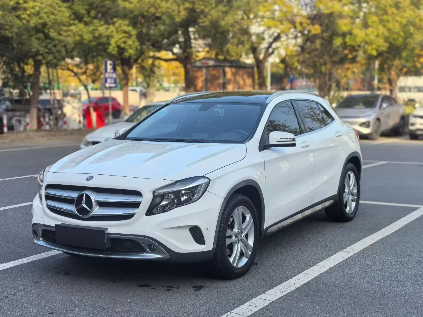 Mercedes-Benz GLA  из Китая