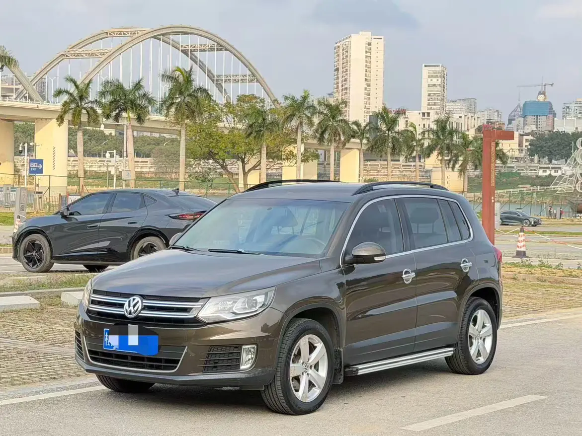 Volkswagen Tiguan  из Китая