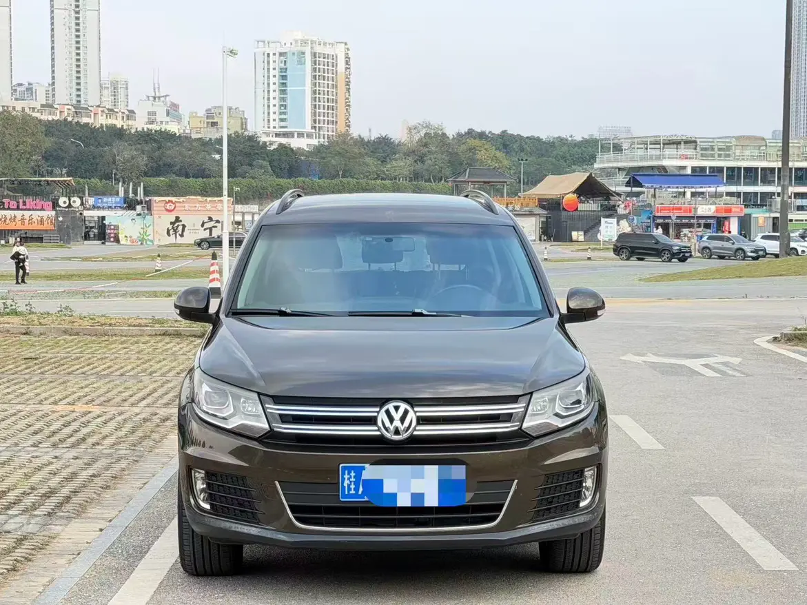 Volkswagen Tiguan  из Китая