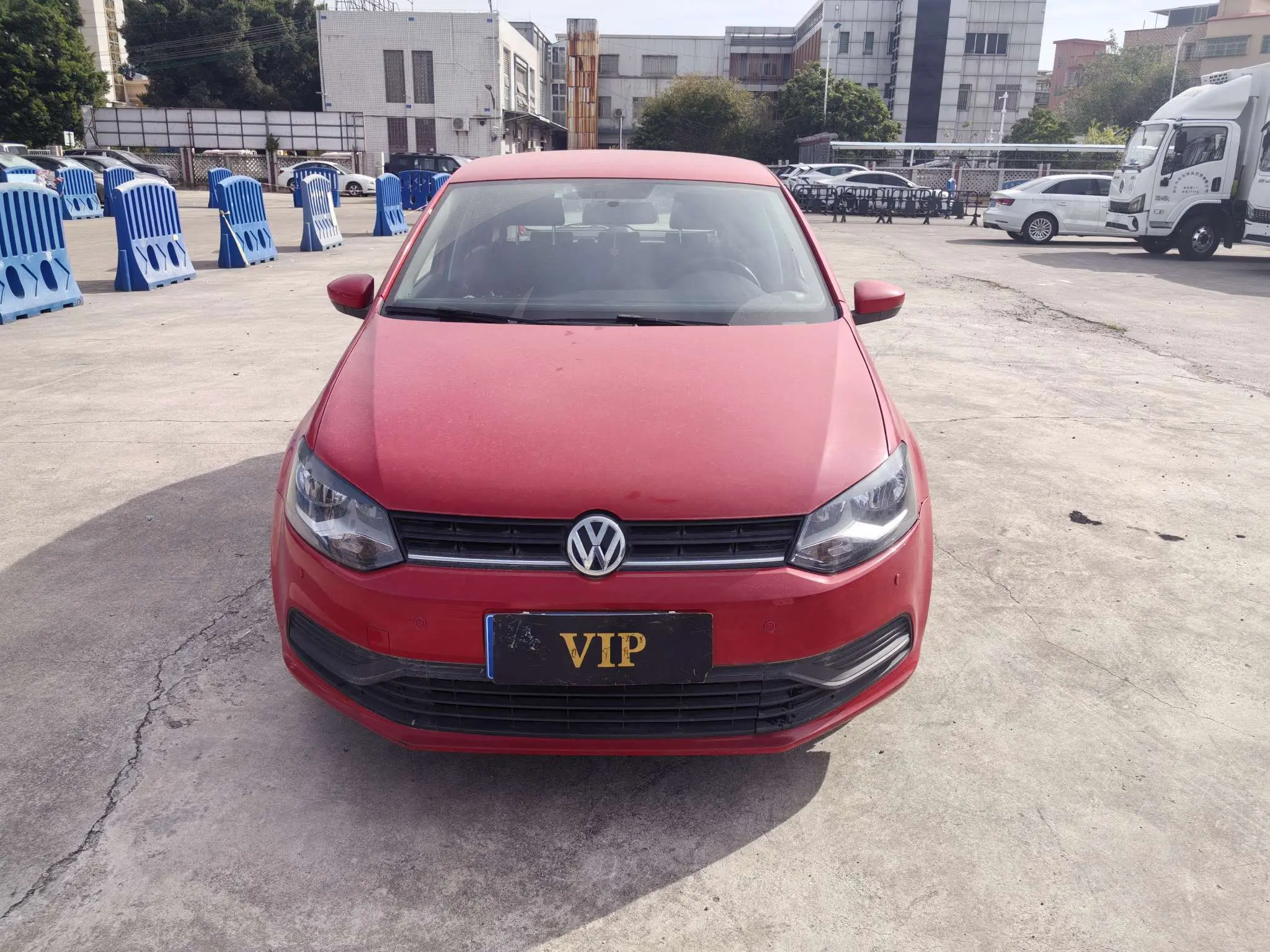 Volkswagen Polo  из Китая