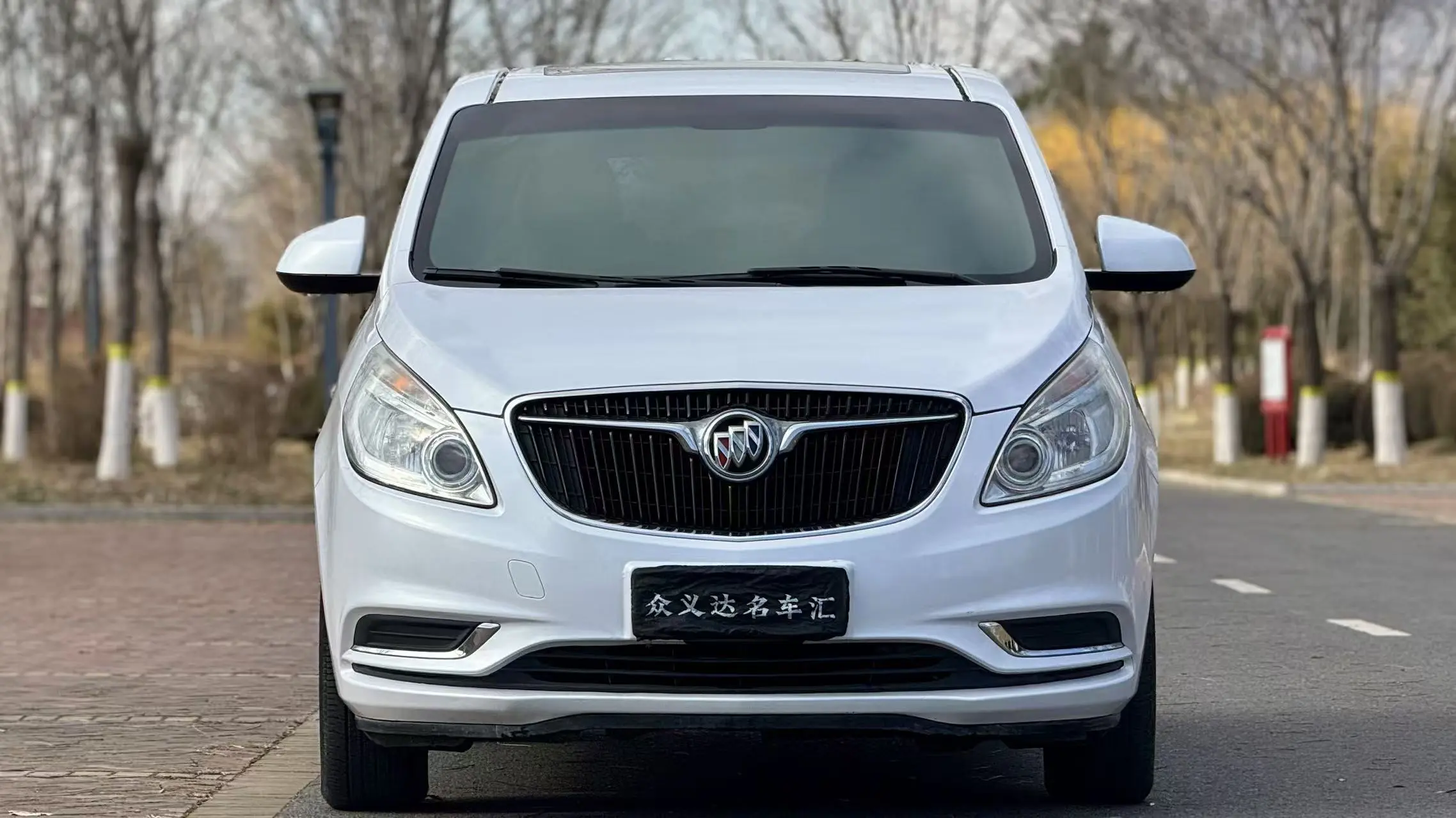 Buick GL8  из Китая