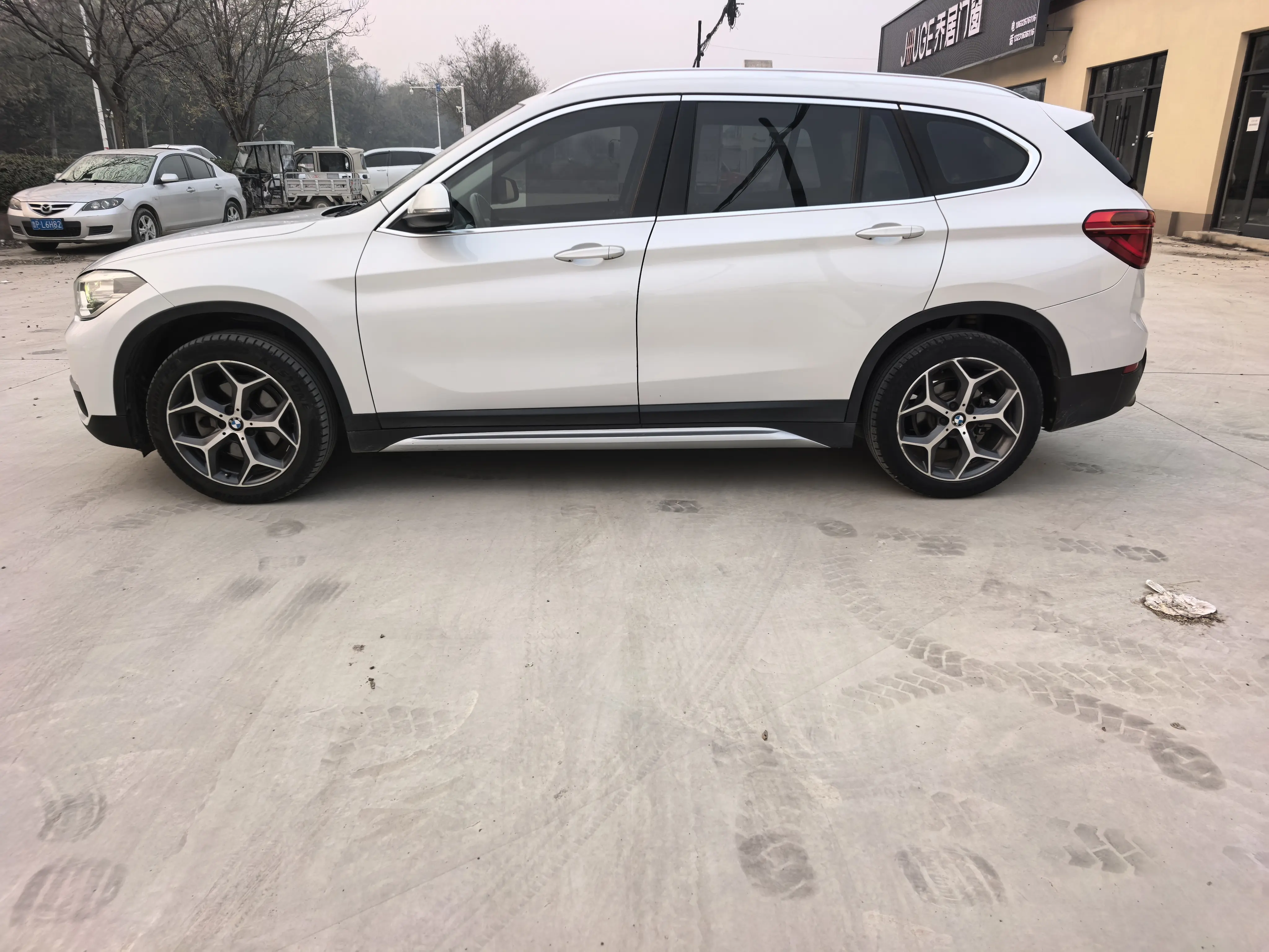 BMW X1