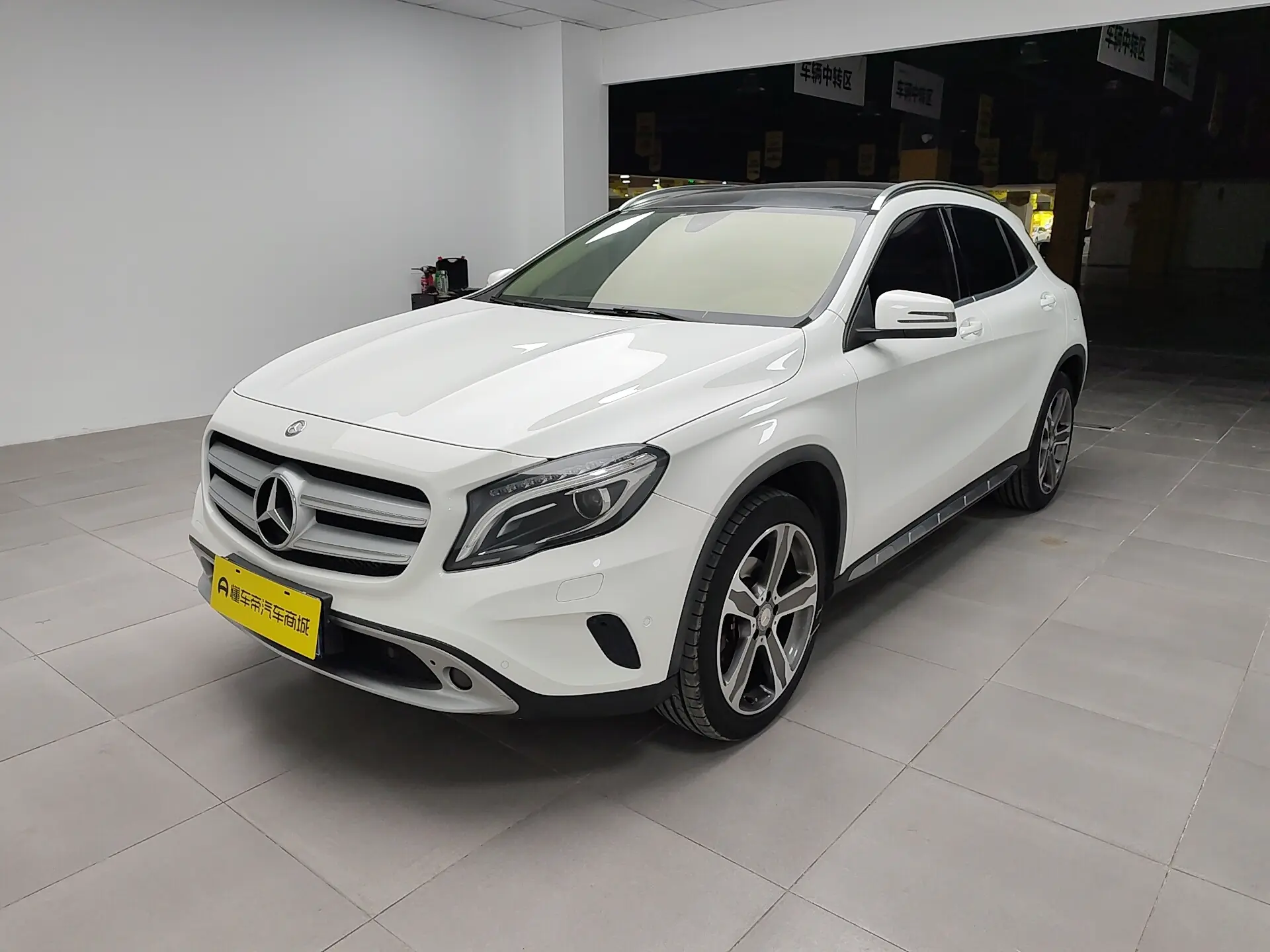 Mercedes-Benz GLA  из Китая