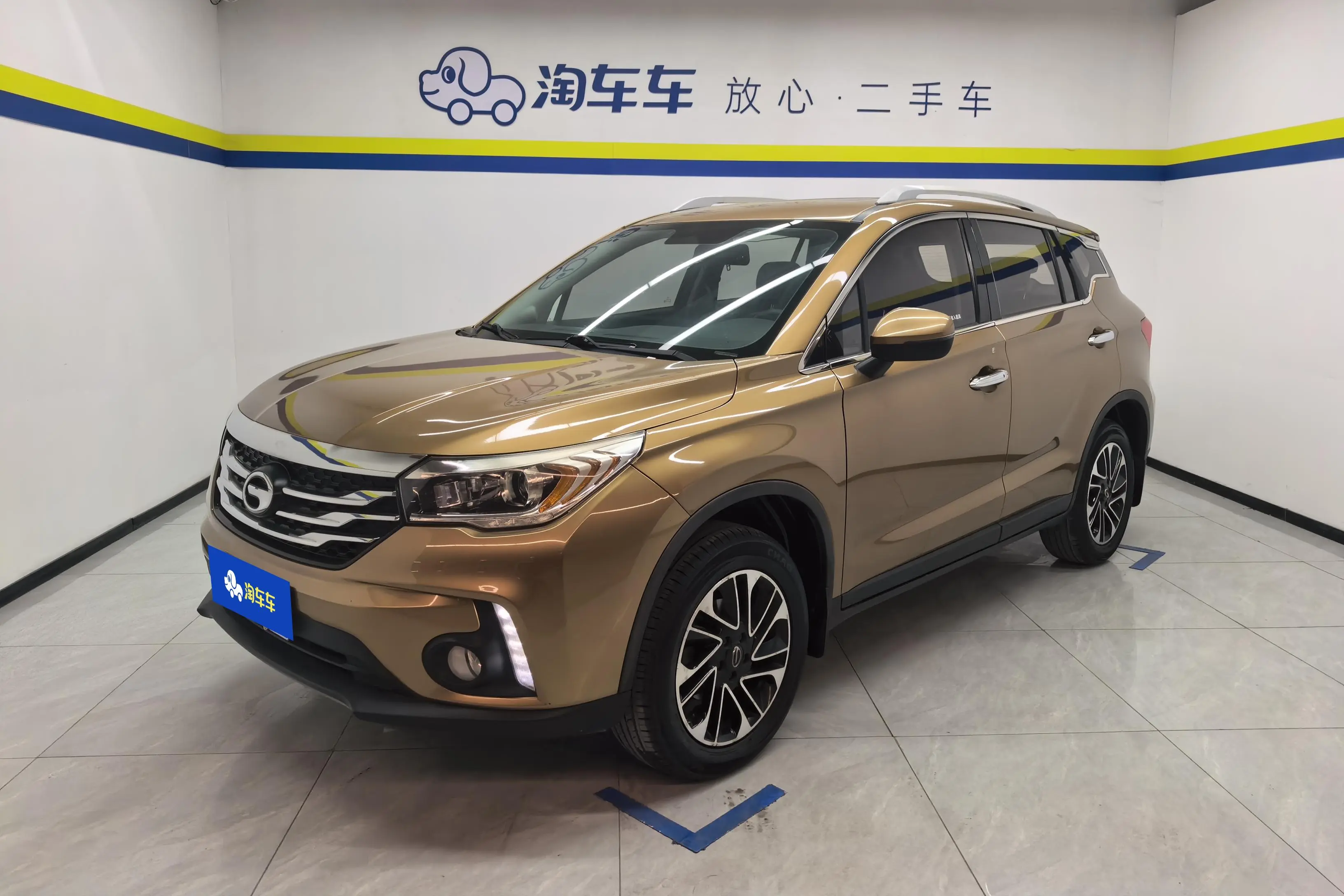 GAC Trumpchi GS4  из Китая