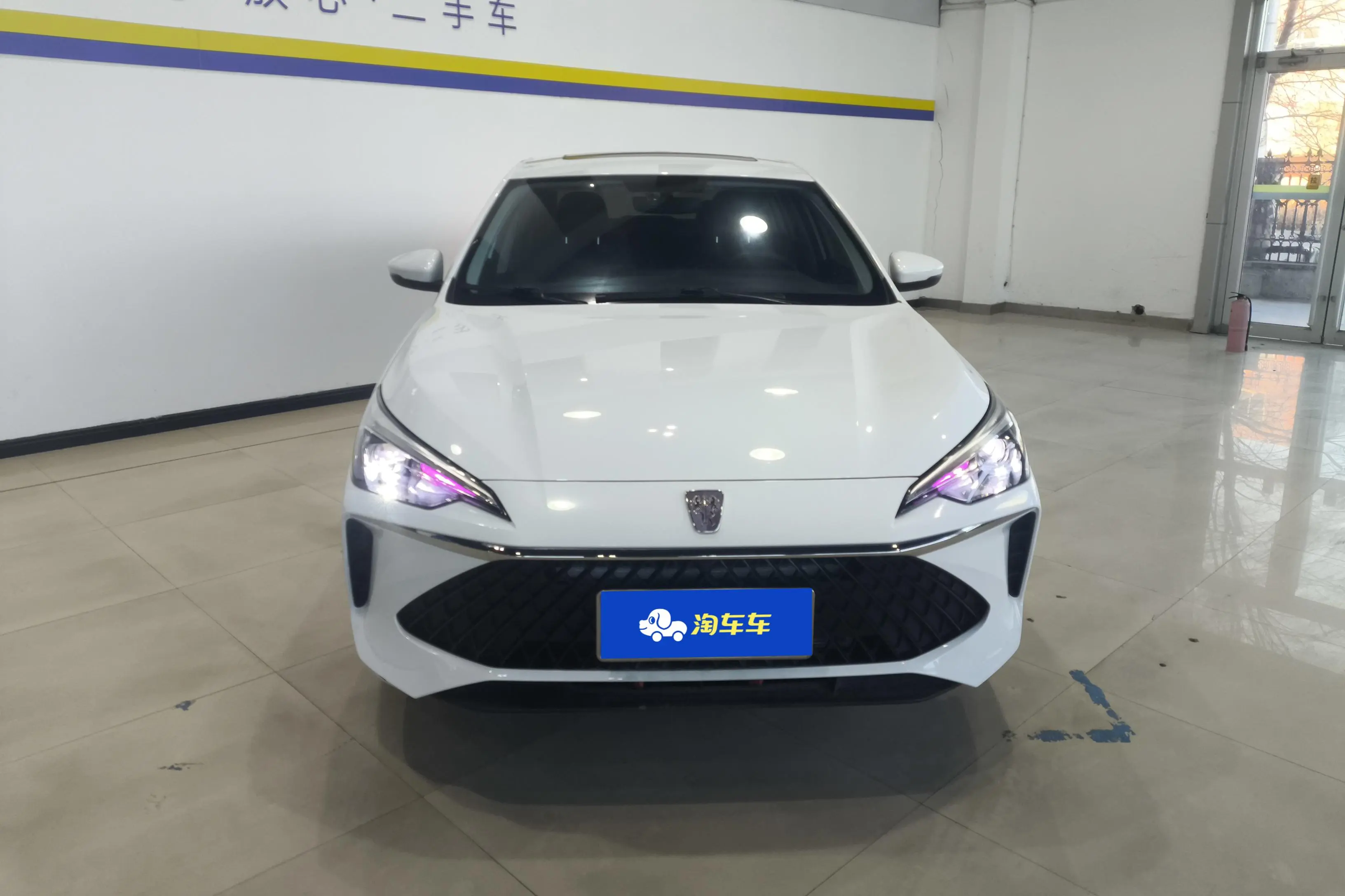 Roewe i5  из Китая