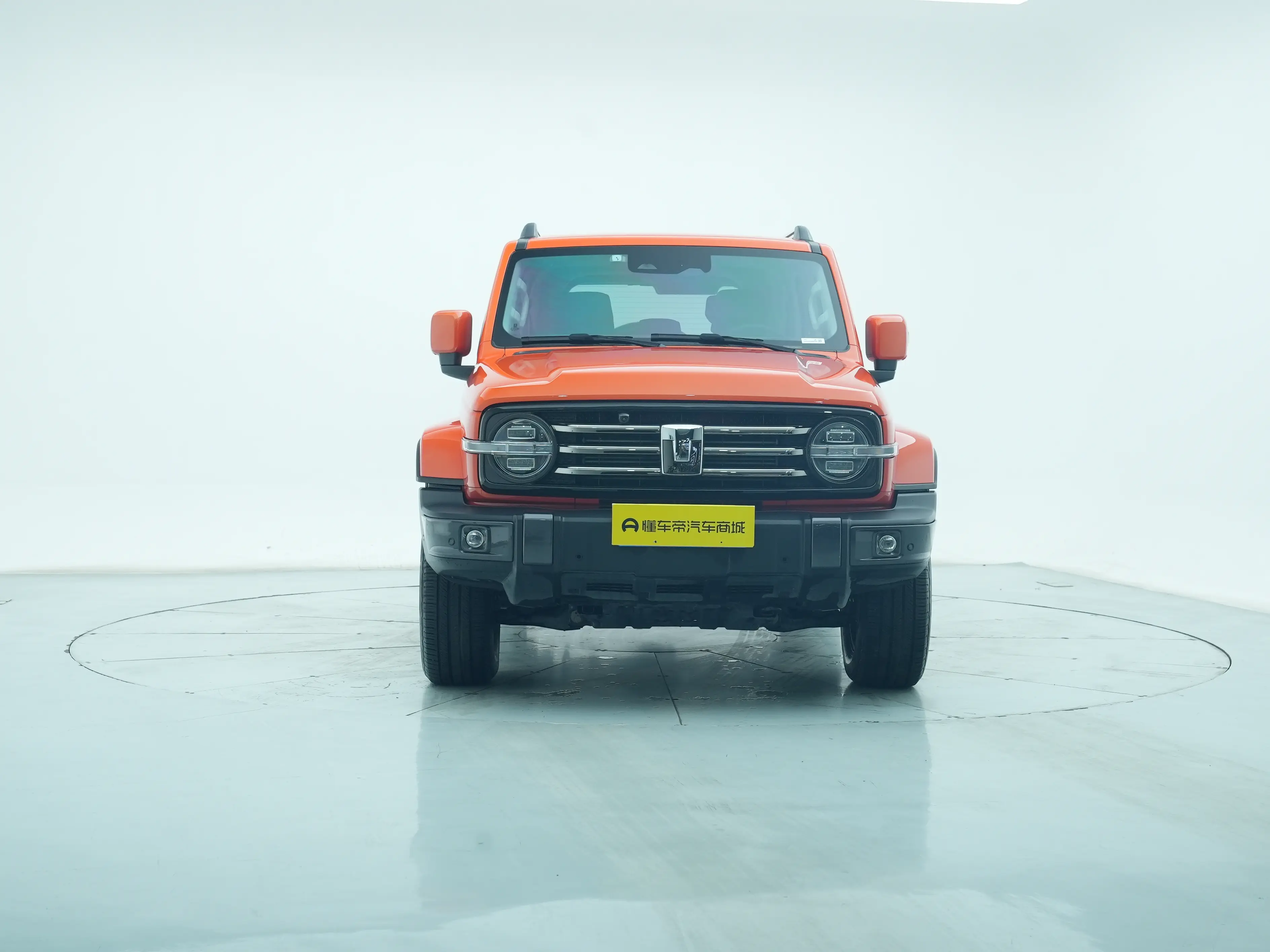 Tank 300  из Китая