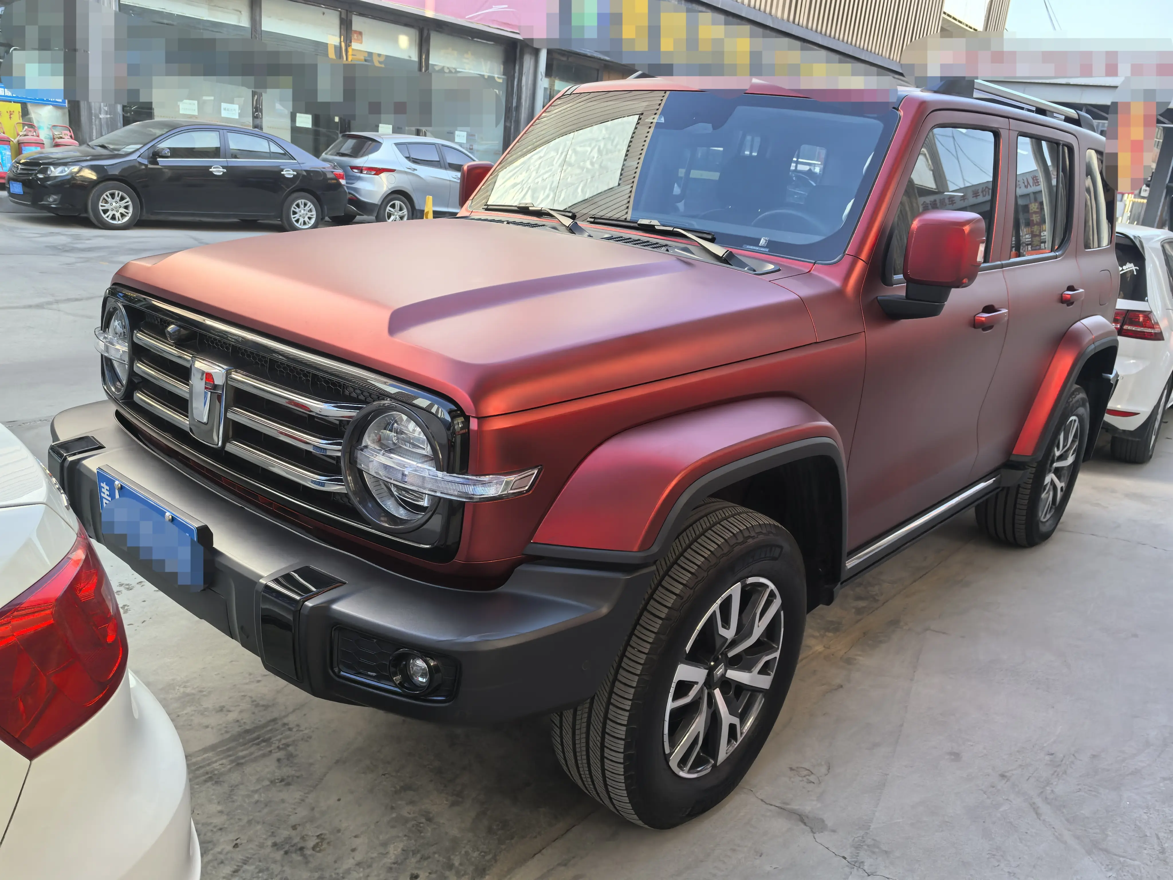 Tank 300  из Китая