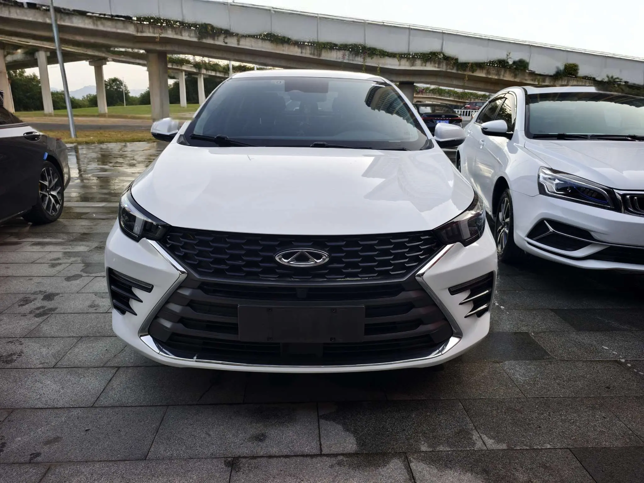 Omoda S5  из Китая