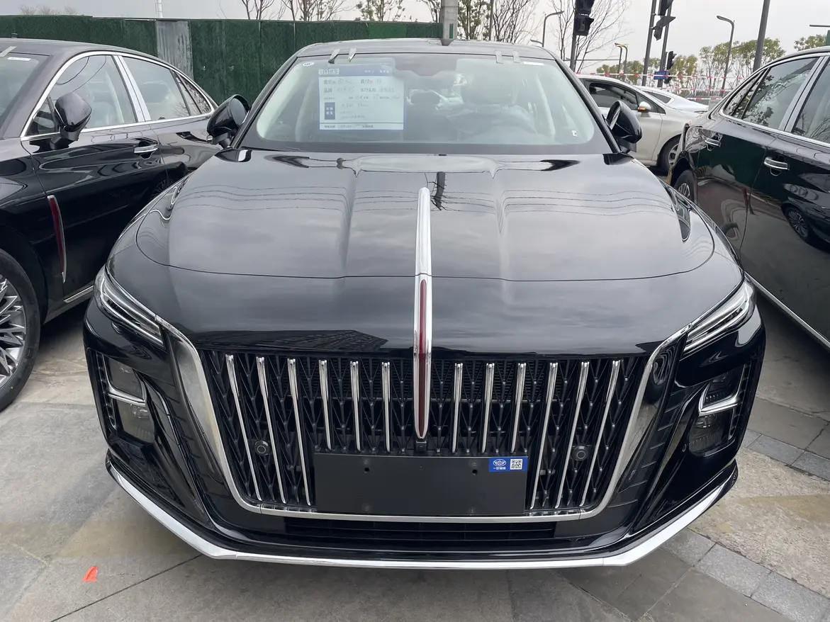 Hongqi H5  из Китая