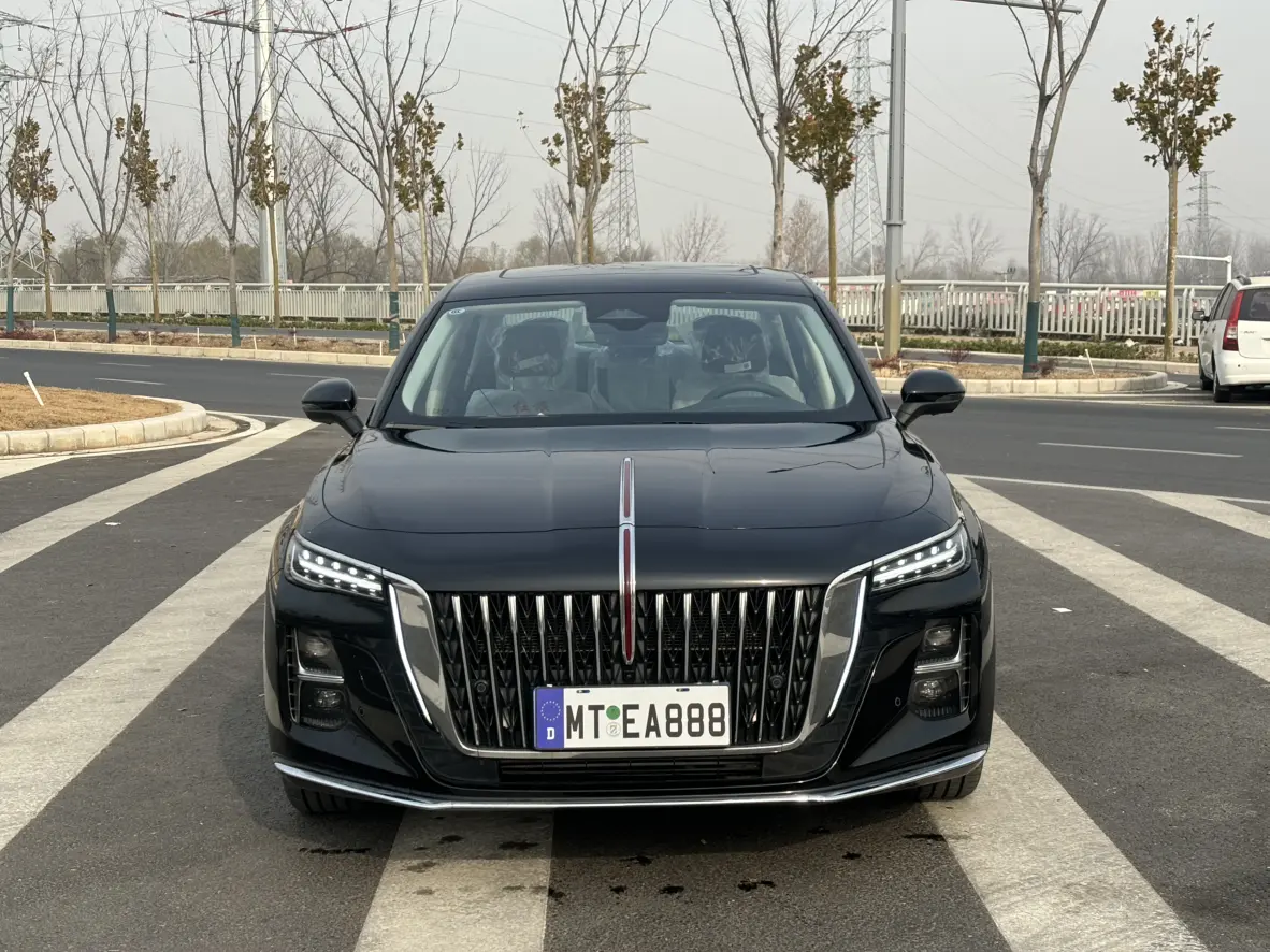 Hongqi H5  из Китая