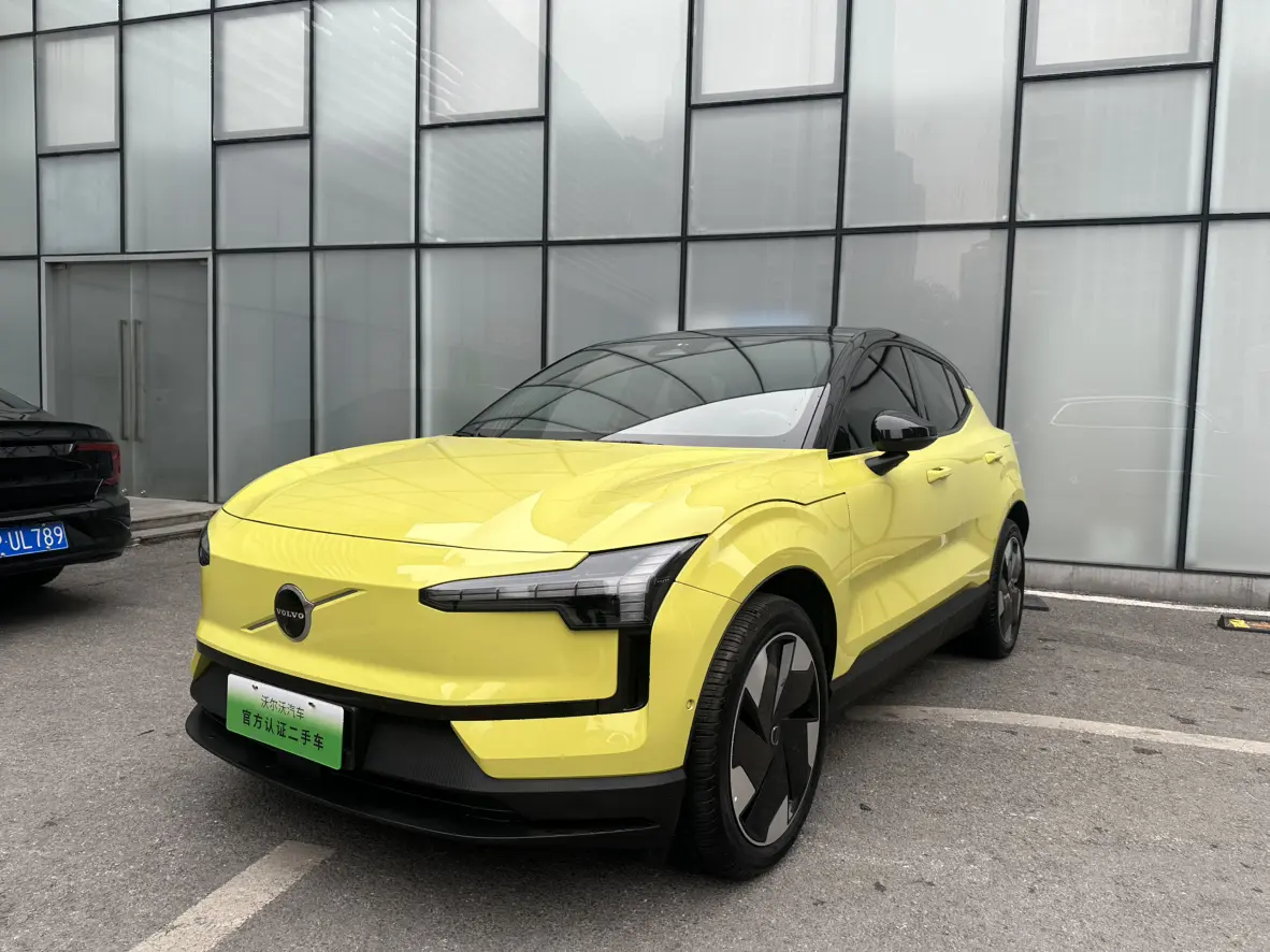 Volvo EX30  из Китая