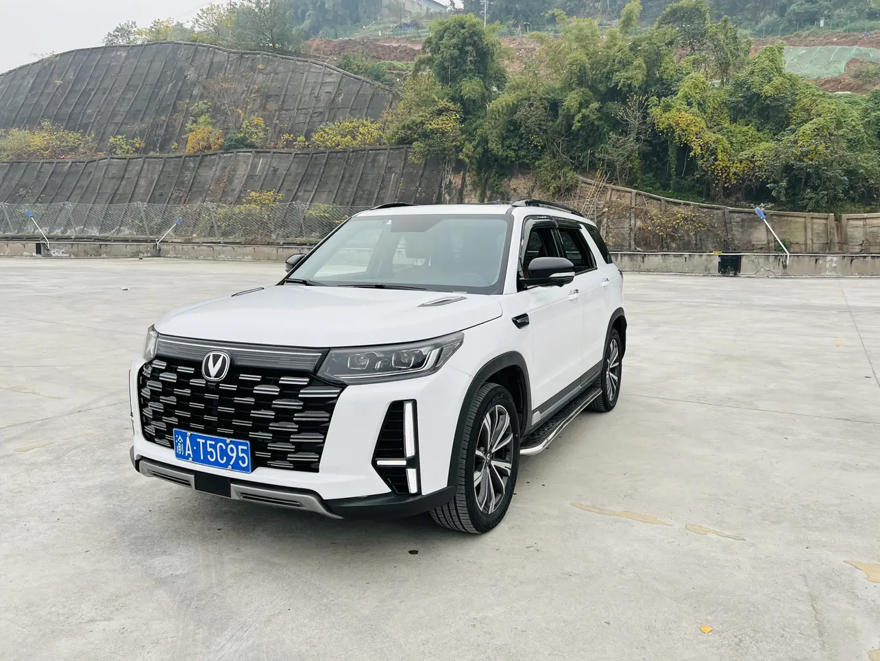 Changan CS95  из Китая