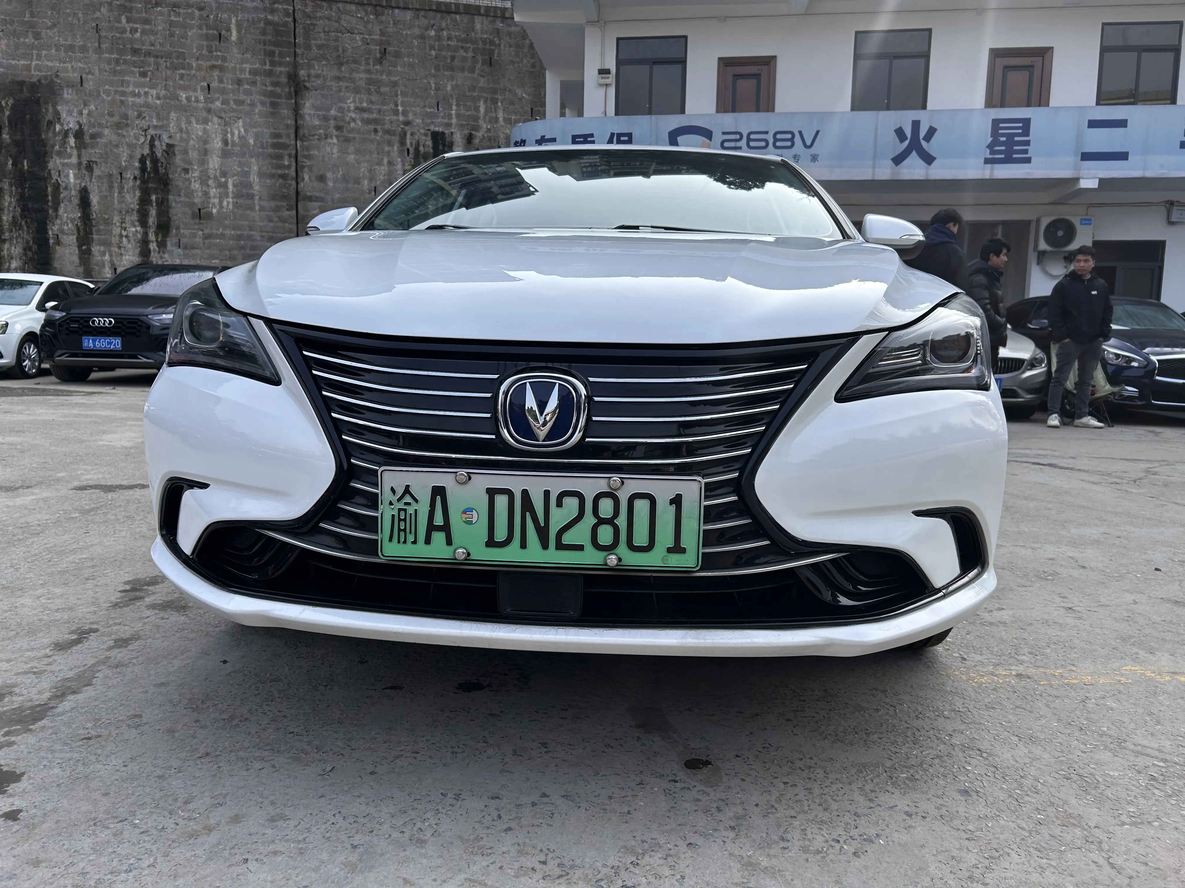 Changan Eado EV  из Китая