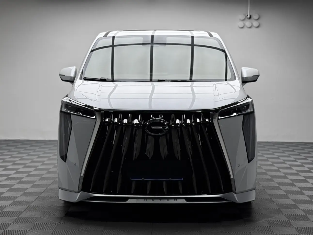 GAC Trumpchi M8  из Китая