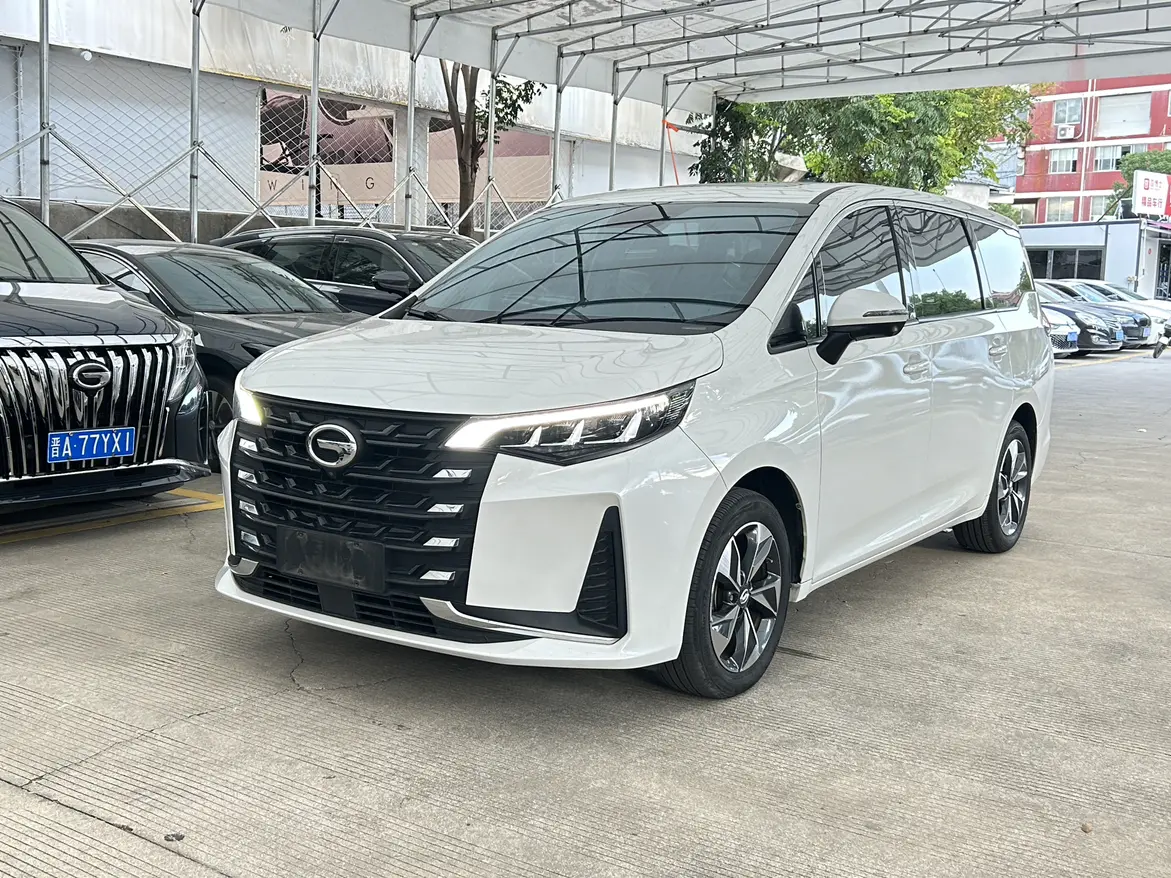 GAC Trumpchi M6  из Китая