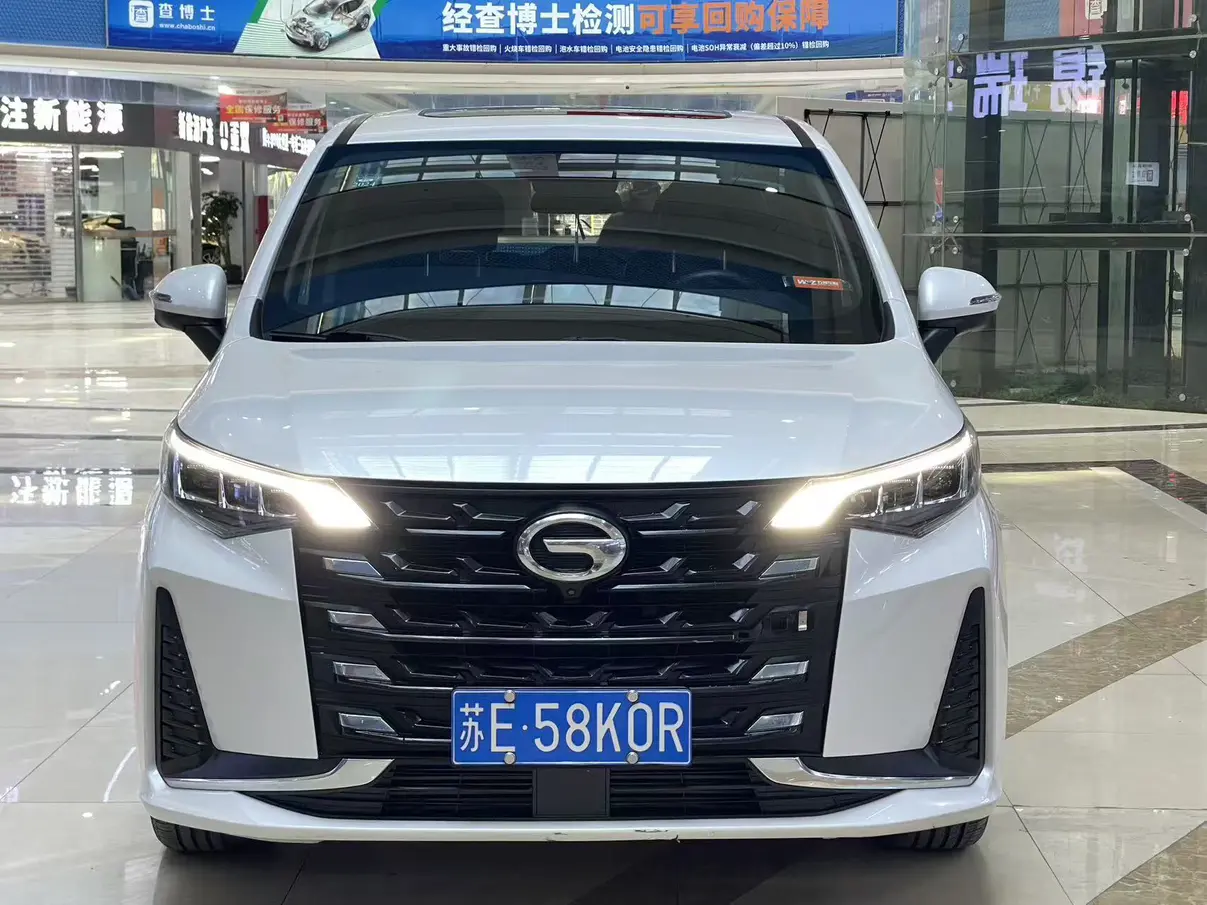 GAC Trumpchi M6  из Китая