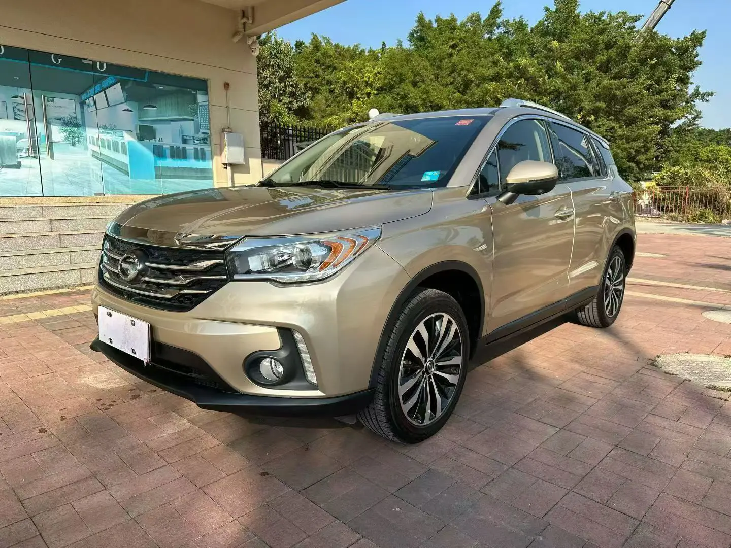GAC Trumpchi GS4  из Китая
