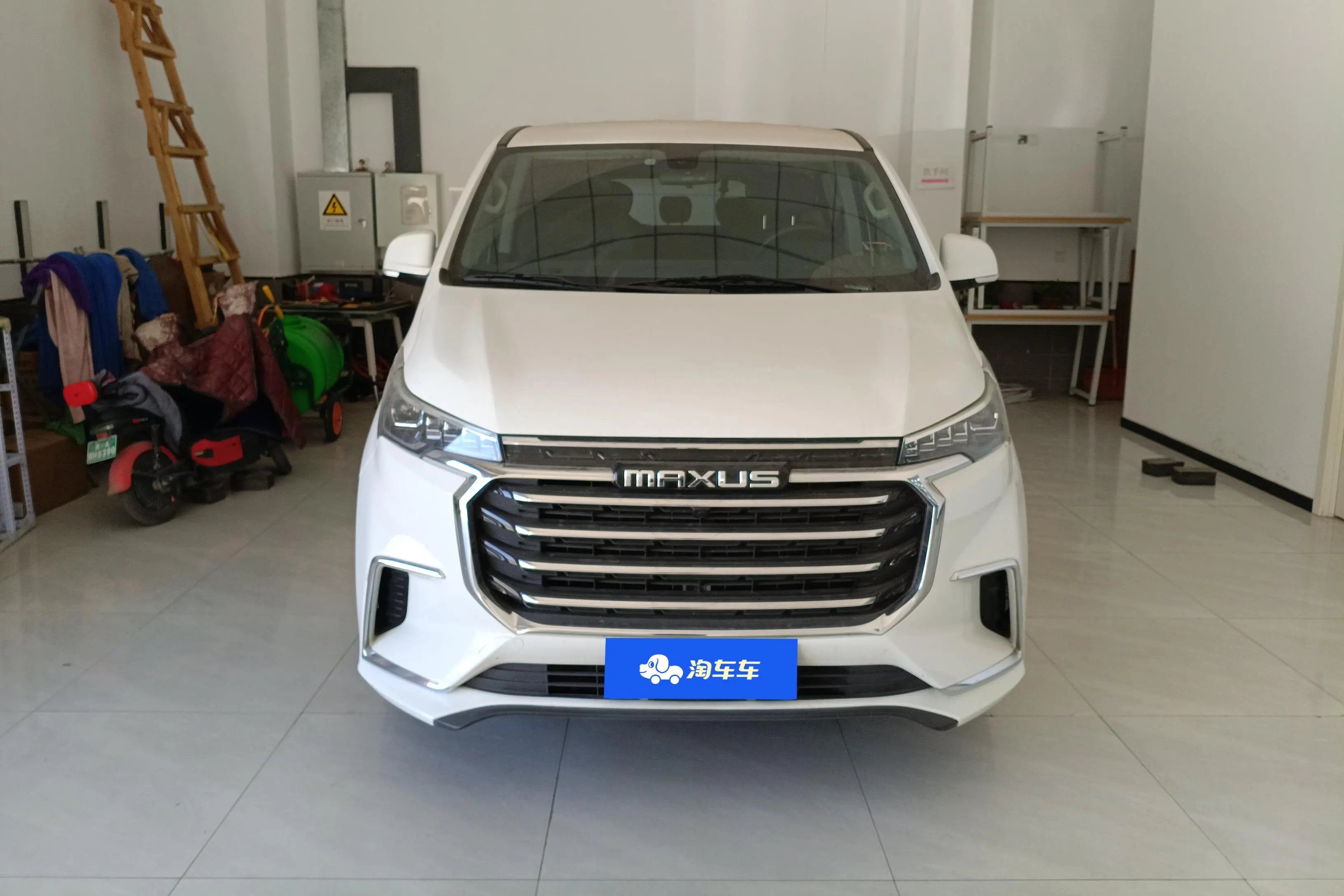 Datong Maxus G20  из Китая