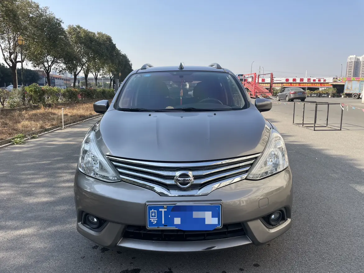 Nissan Li Wei  из Китая