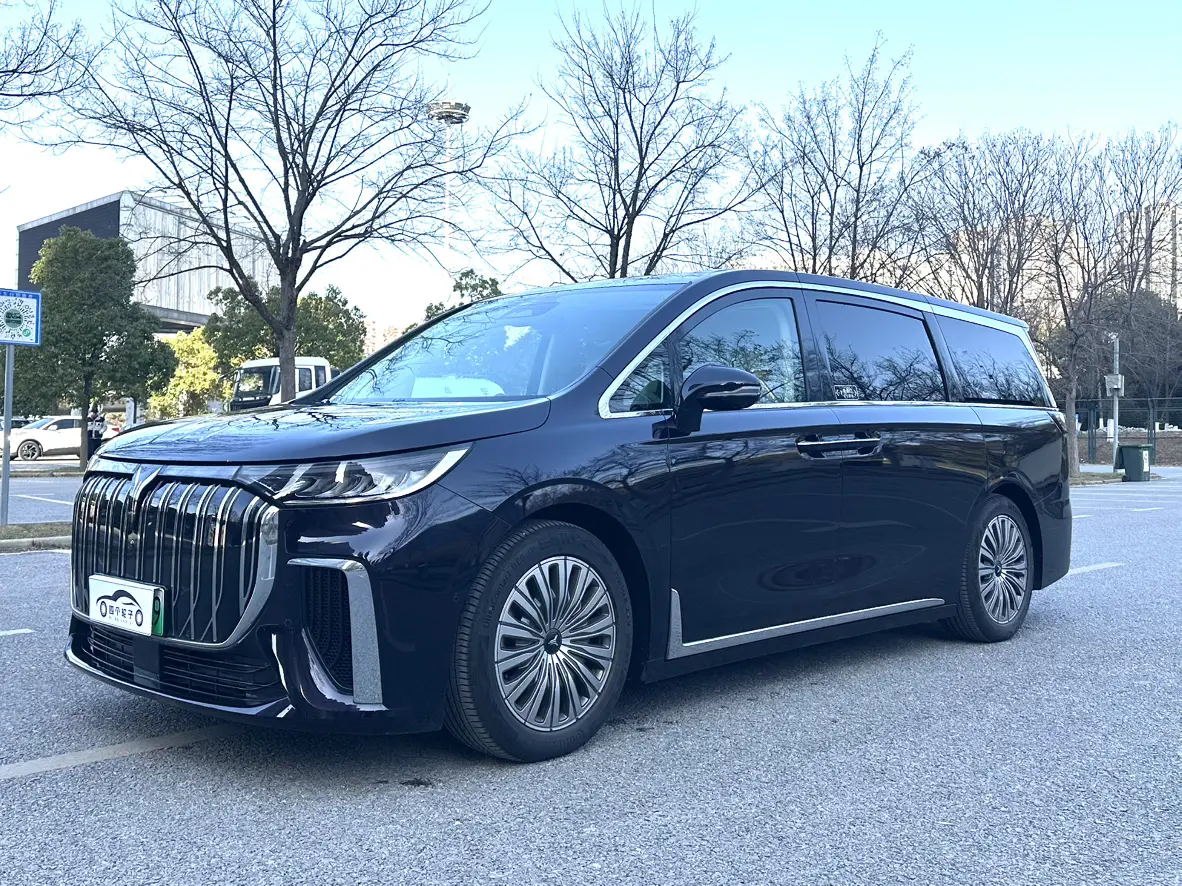 Voyah Lantu Dreamer EV  из Китая