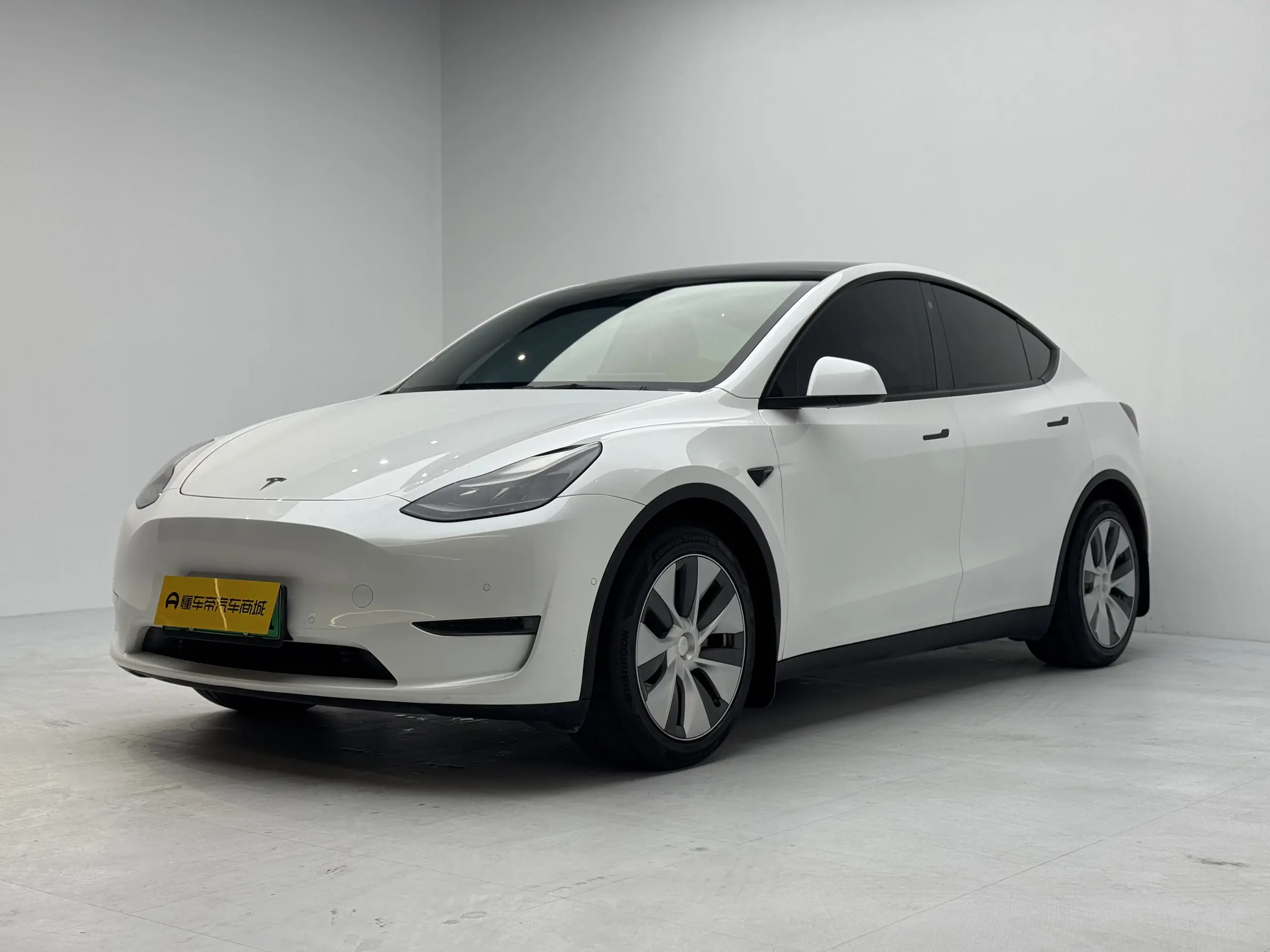 Tesla Model Y  из Китая