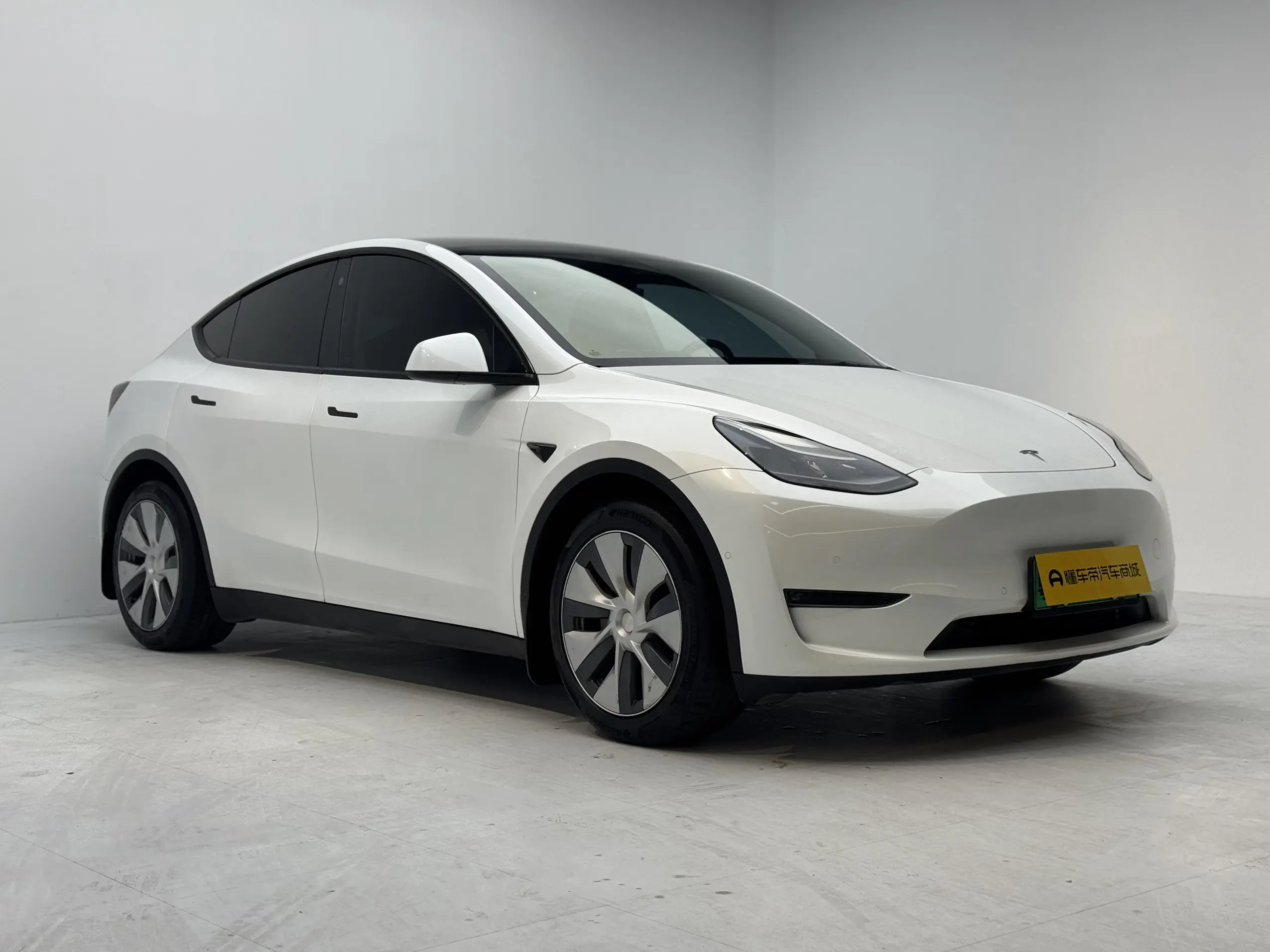 Tesla Model Y  из Китая