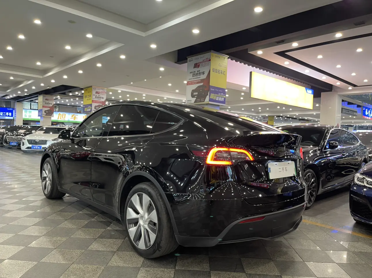 Tesla Model Y  из Китая