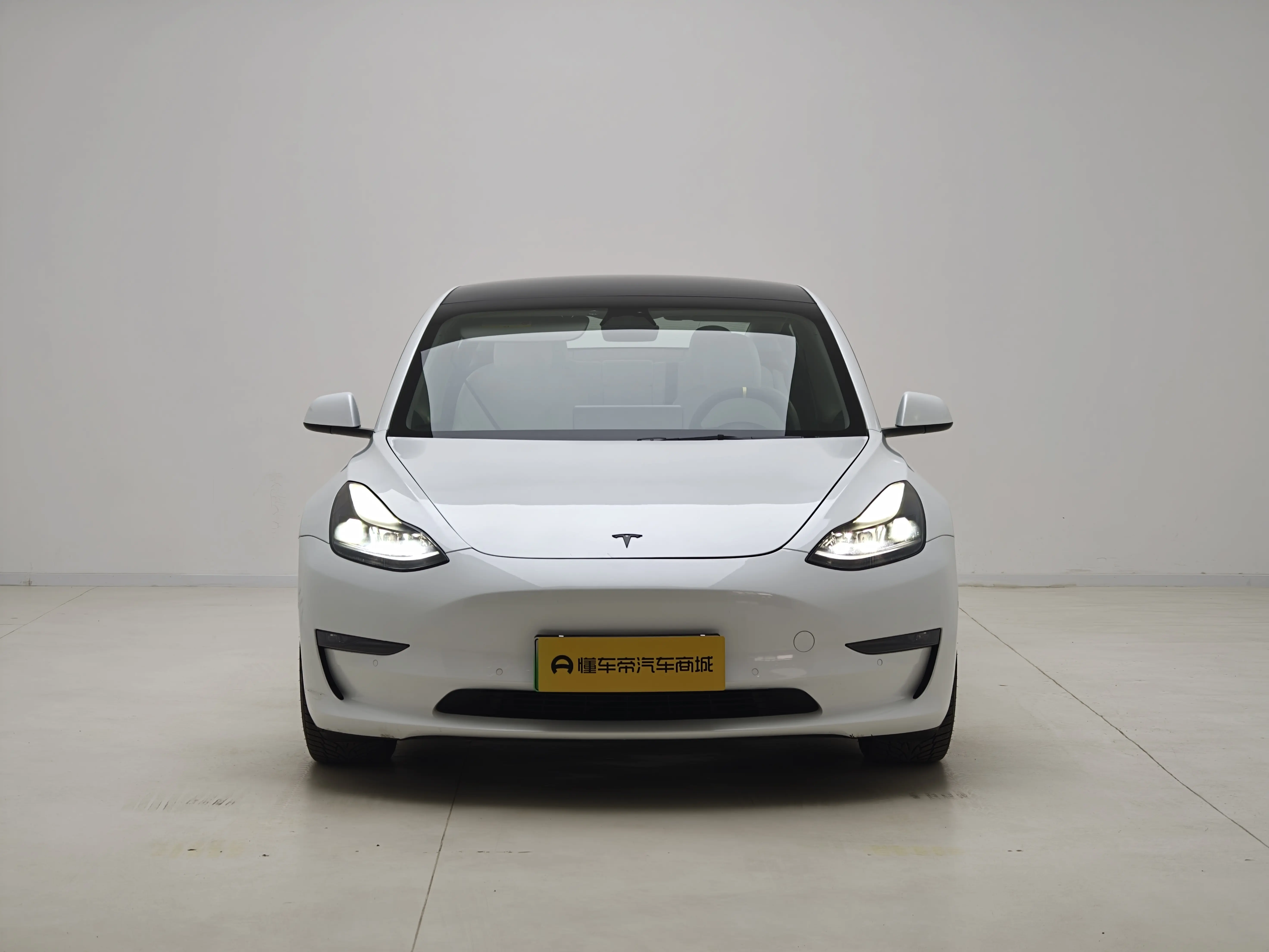 Tesla Model 3  из Китая