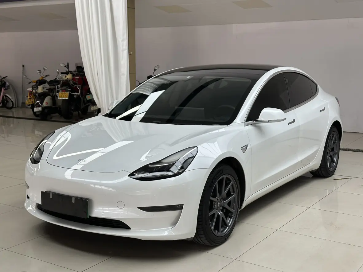 Tesla Model 3  из Китая